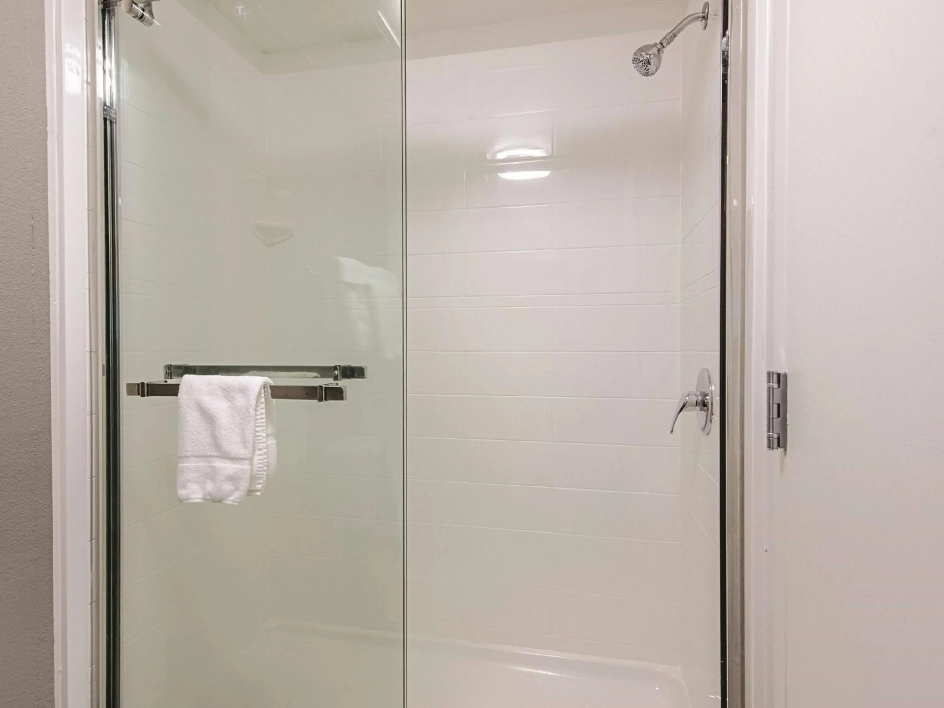 Photo of the whole room in La Quinta Inn & Suites by Wyndham Portland DT Maine Med