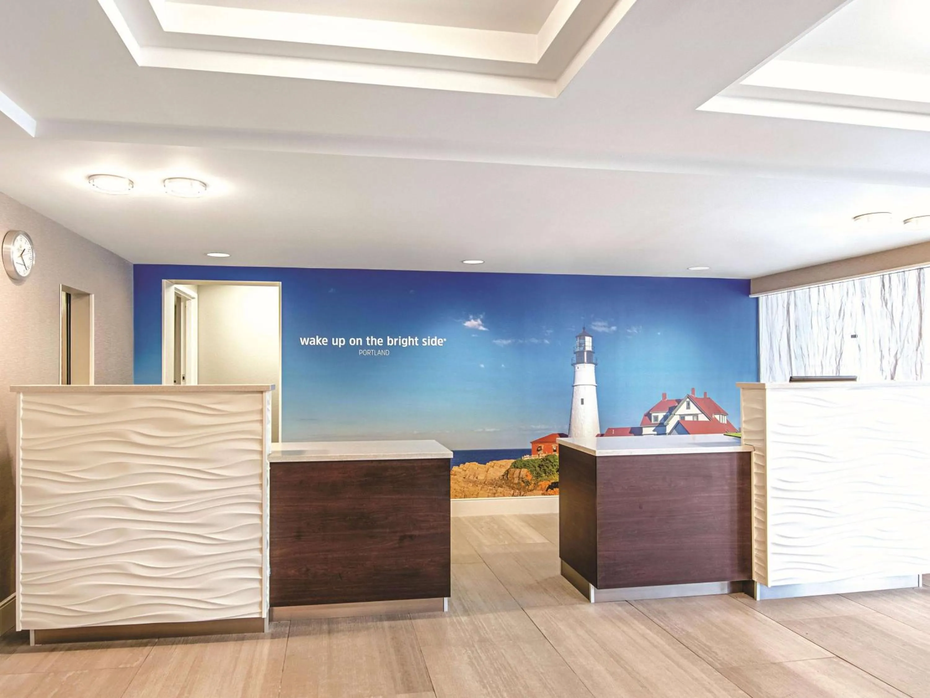 Lobby or reception in La Quinta Inn & Suites by Wyndham Portland DT Maine Med