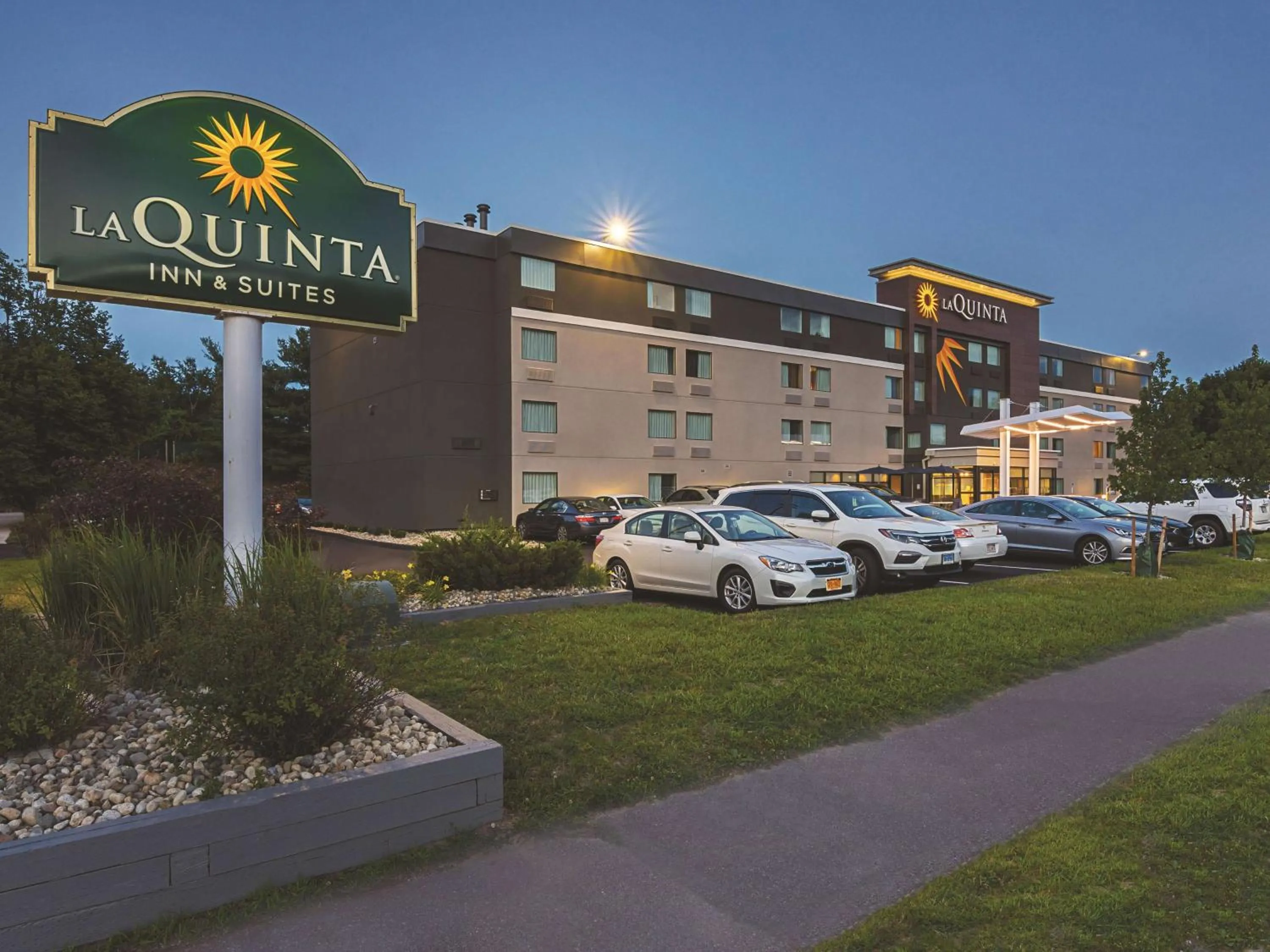 Property building in La Quinta Inn & Suites by Wyndham Portland DT Maine Med
