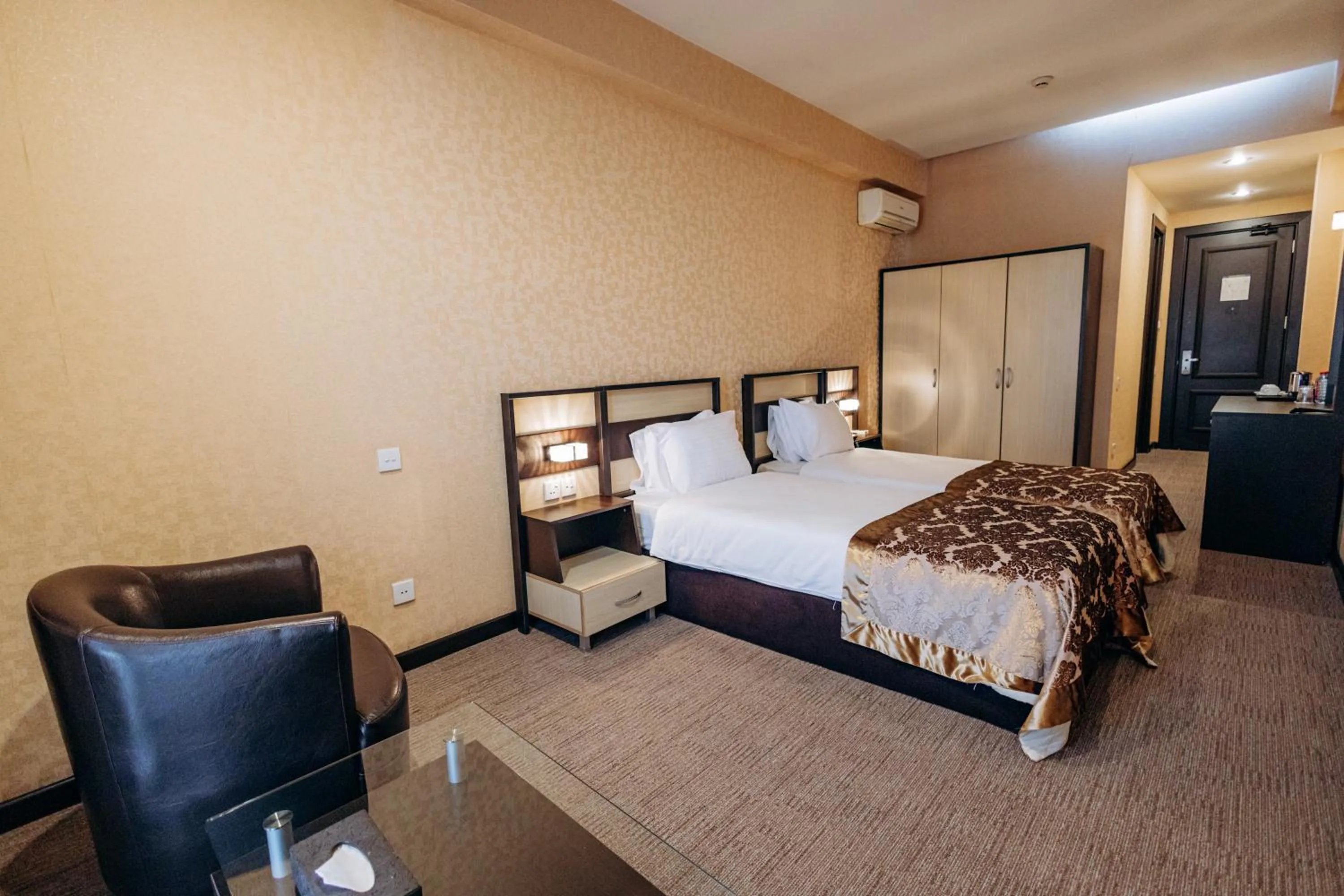 Bed in Days Hotel By Wyndham Baku