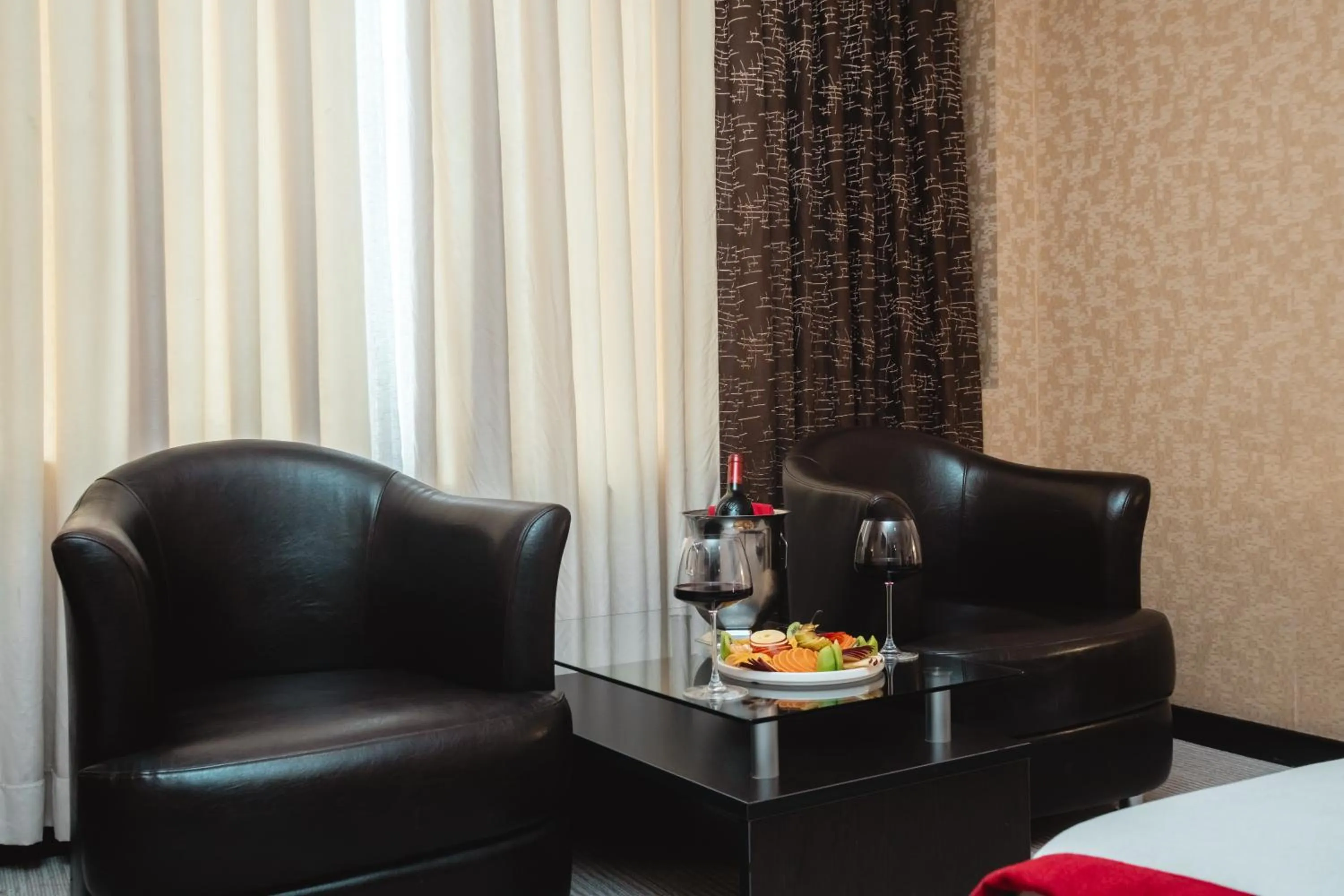 Food and drinks in Days Hotel By Wyndham Baku