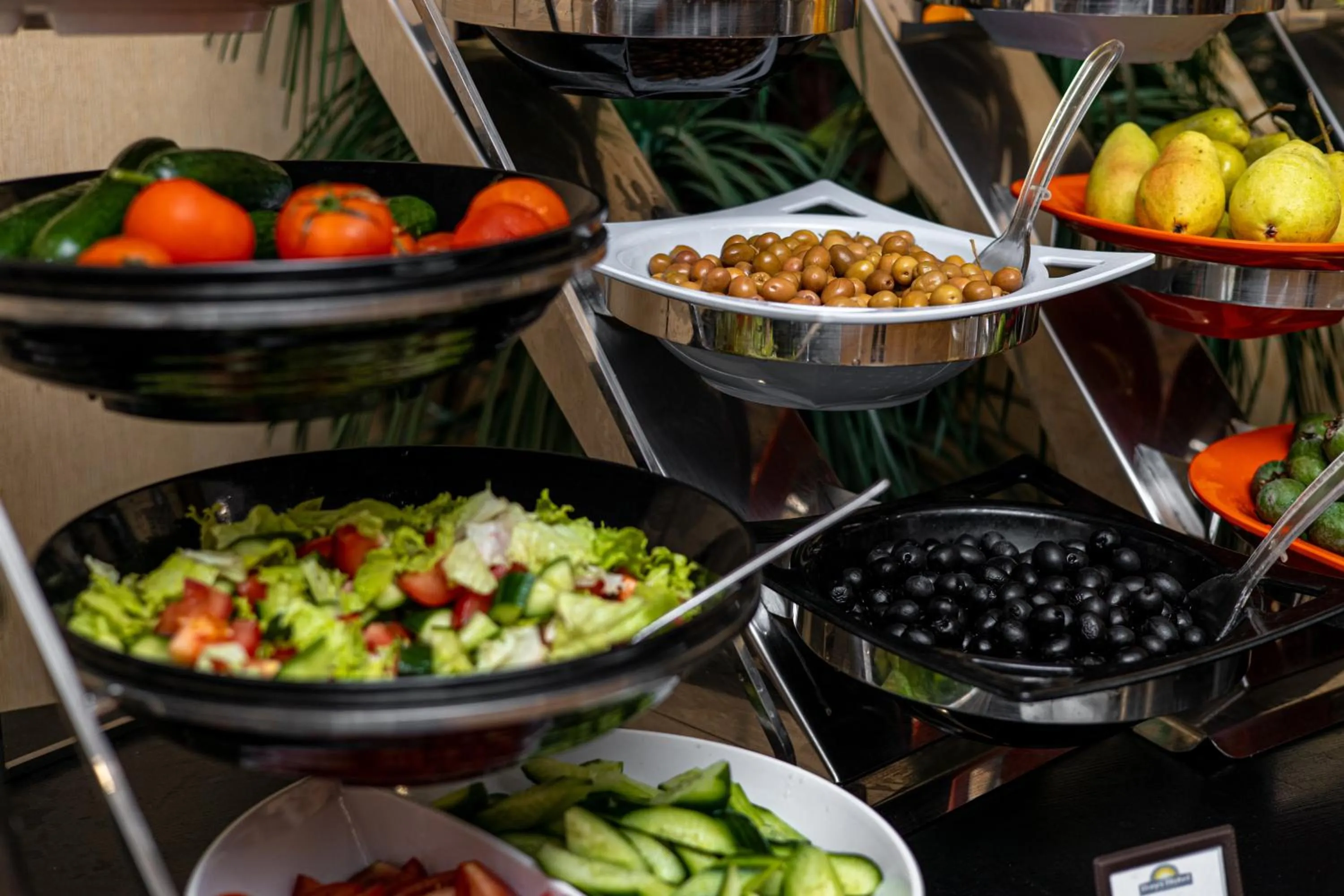 Food and drinks in Days Hotel By Wyndham Baku