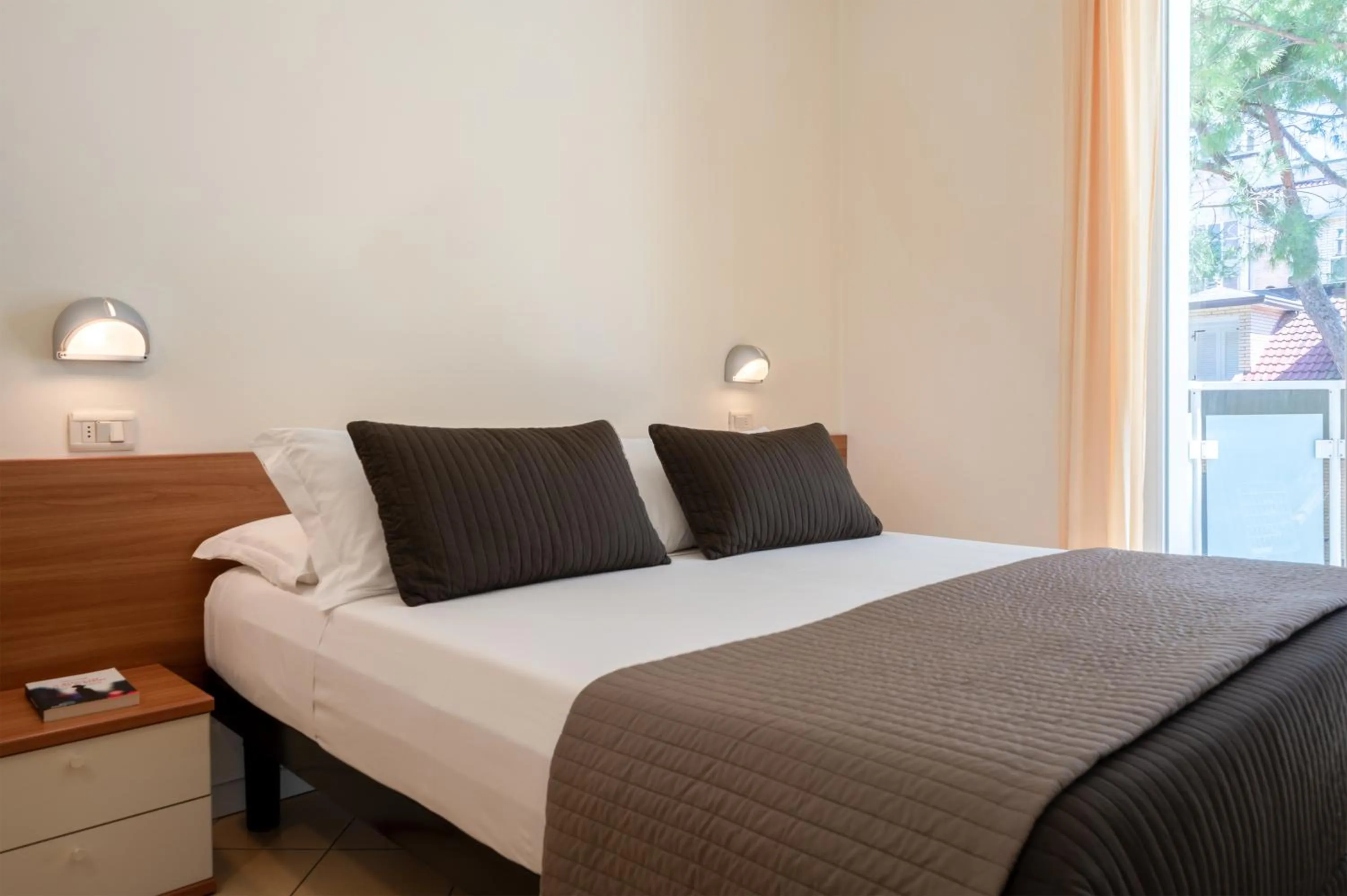 Bedroom, Bed in Residence Capitol