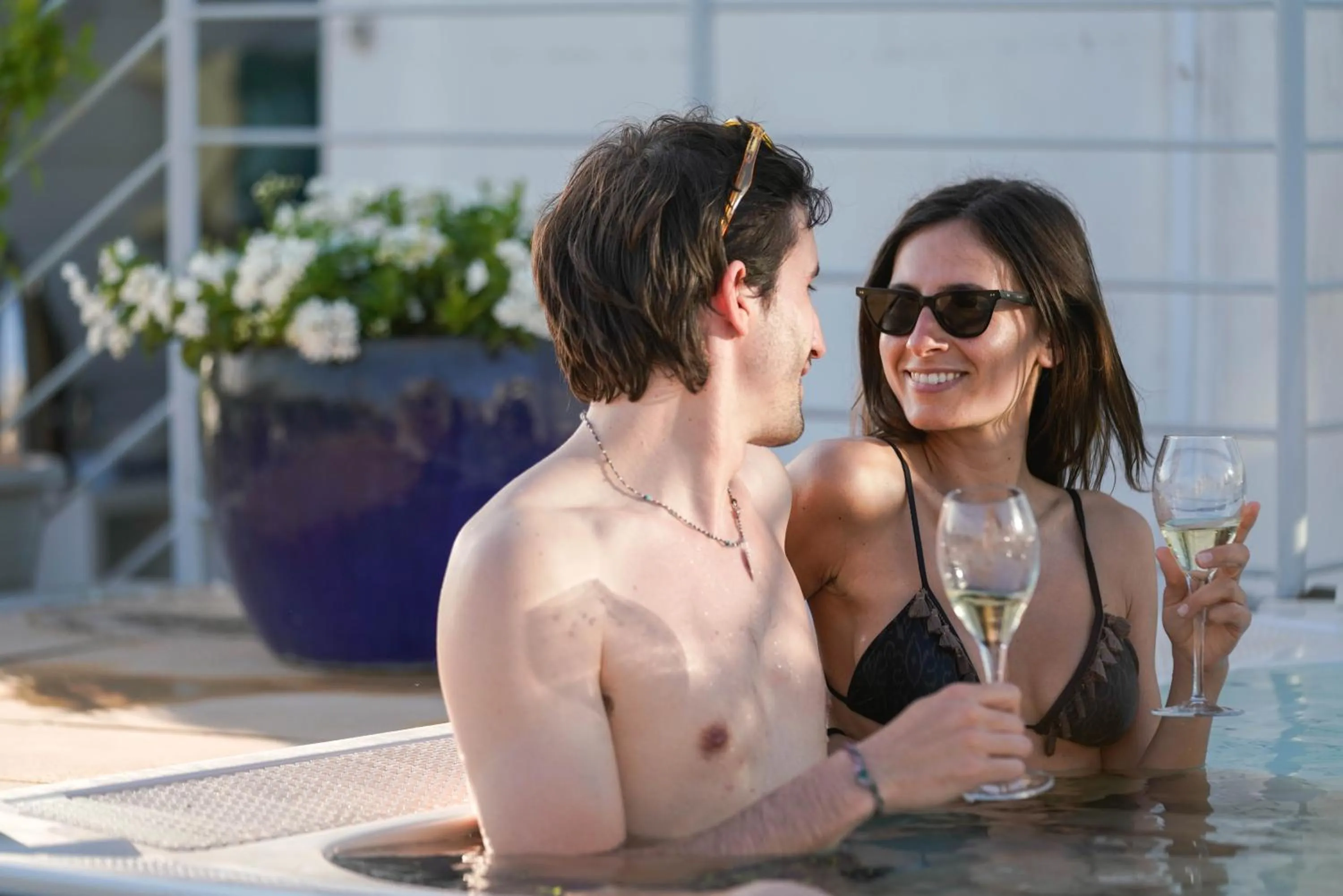 Hot Tub in Residence Capitol