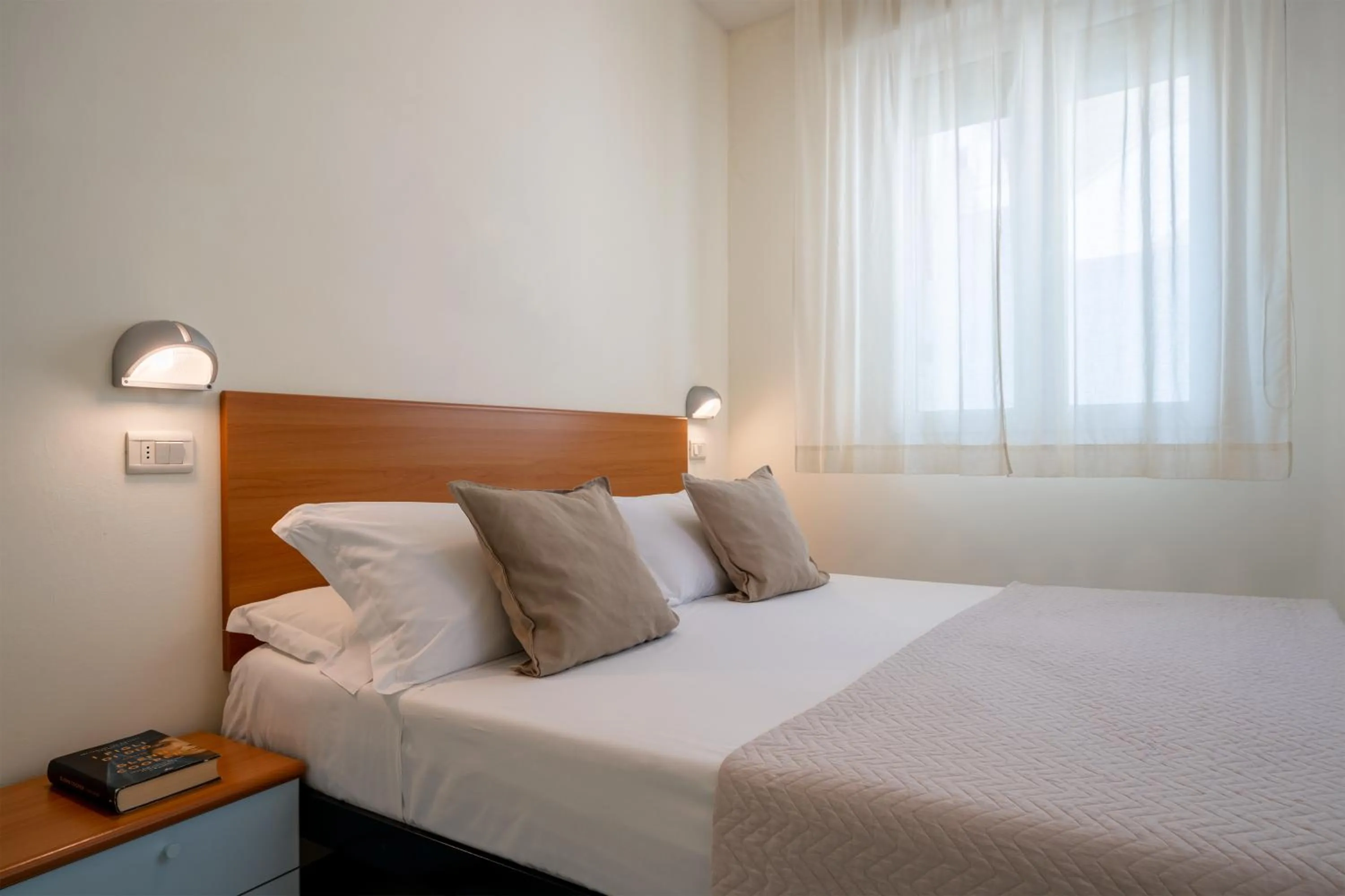 Bedroom, Bed in Residence Capitol