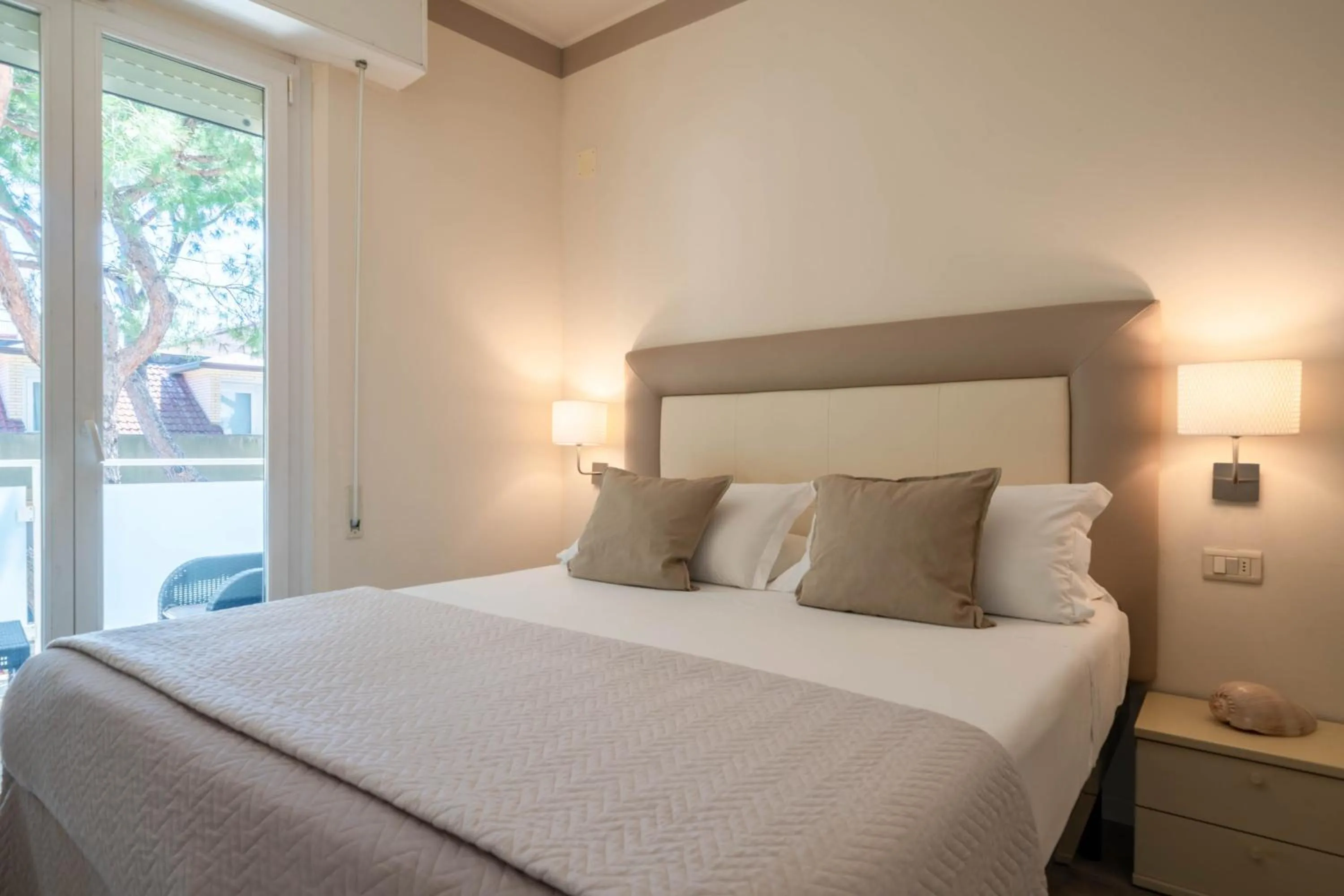 Bedroom, Bed in Residence Capitol