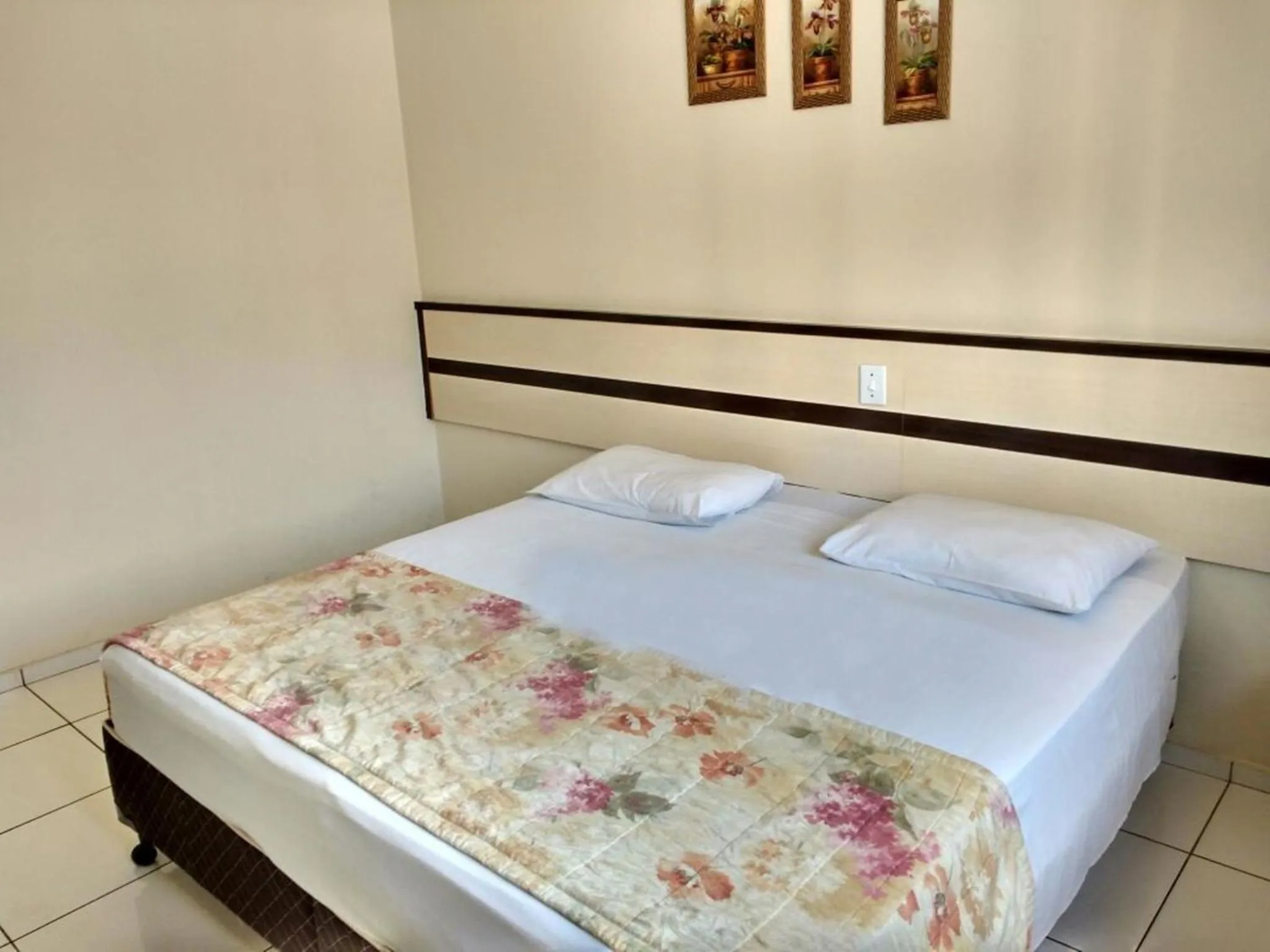 Photo of the whole room, Bed in Sayuri hotel