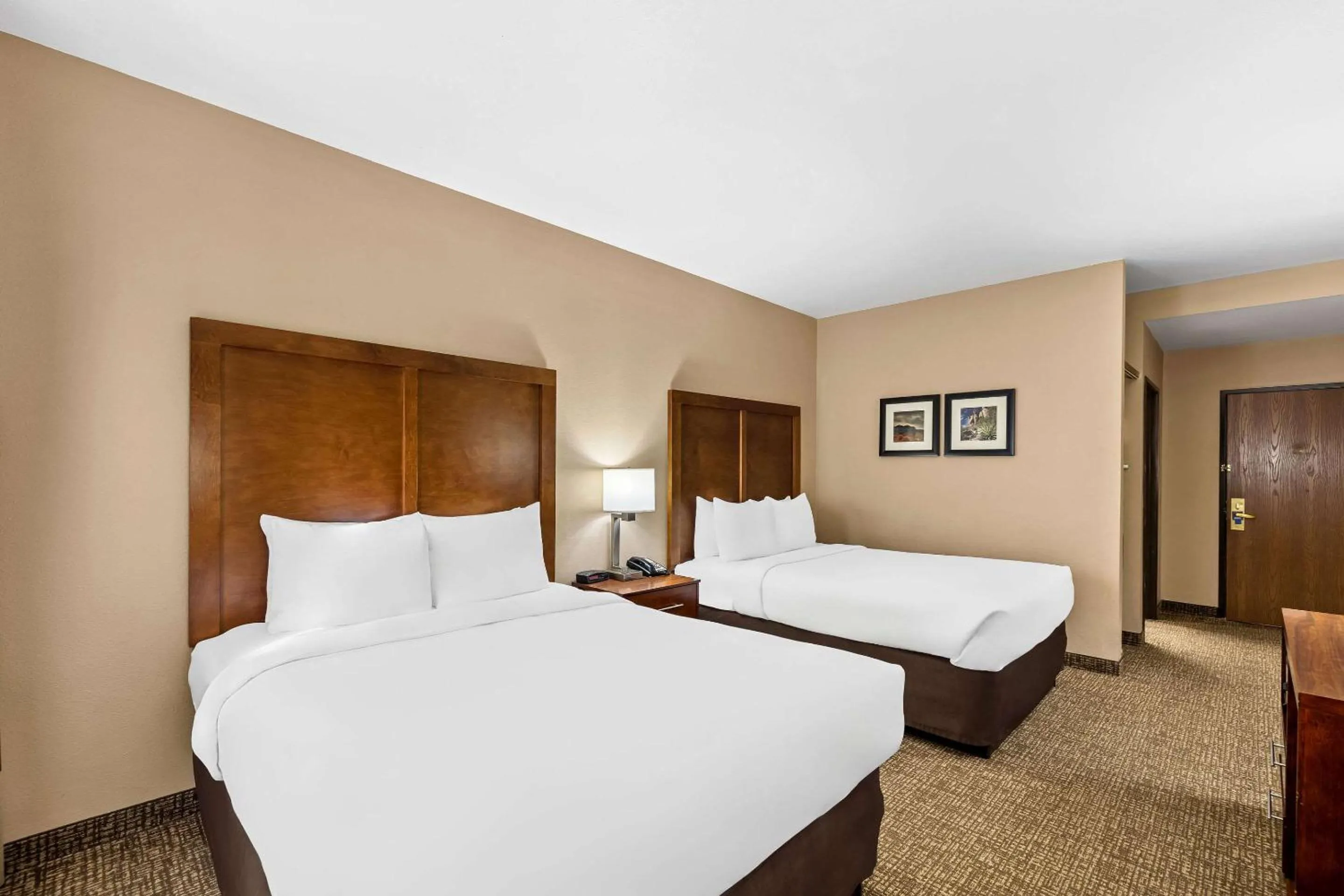 Bedroom, Bed in Comfort Inn Benson near Kartchner Caverns