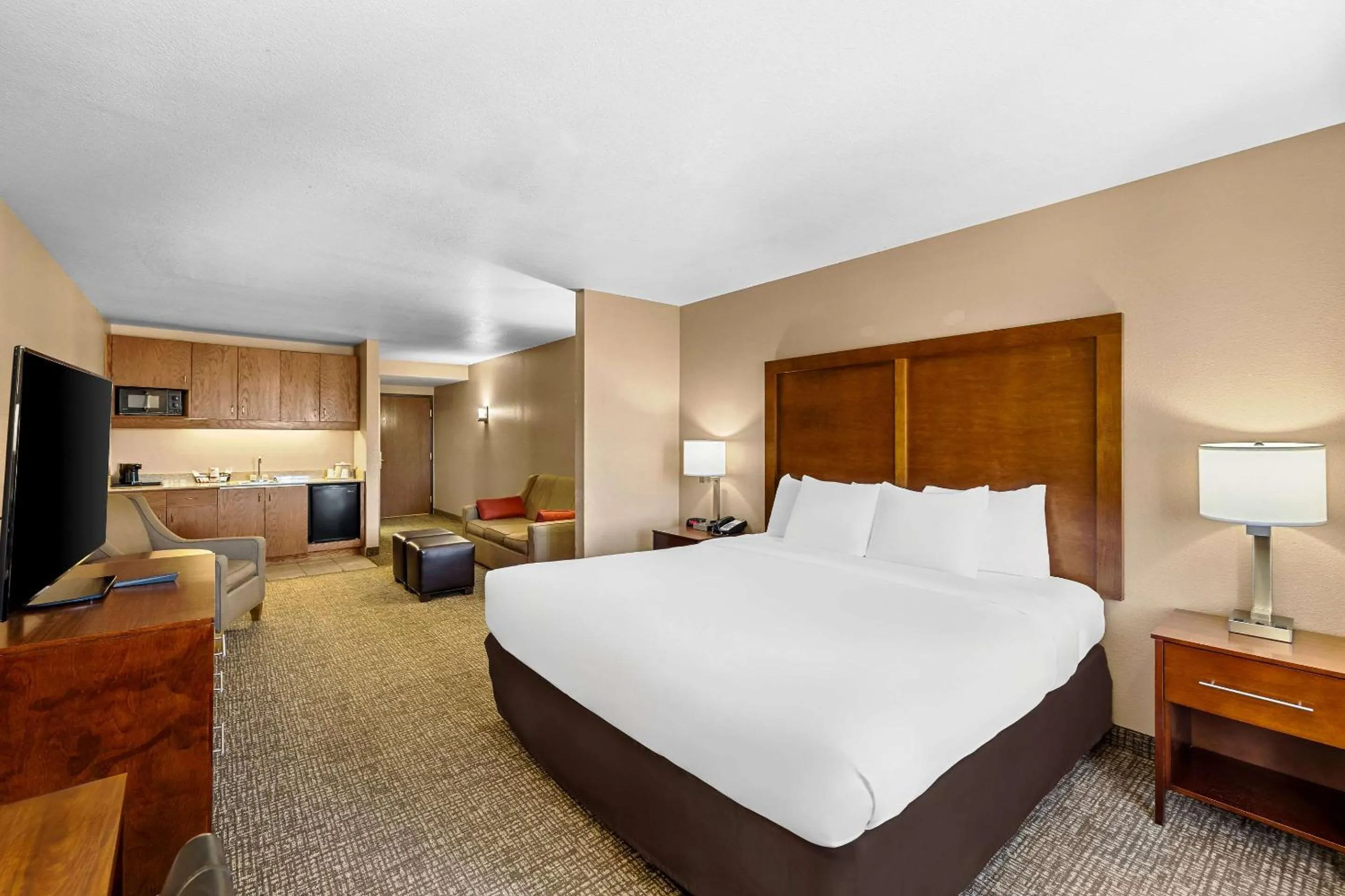 Bedroom, Bed in Comfort Inn Benson near Kartchner Caverns