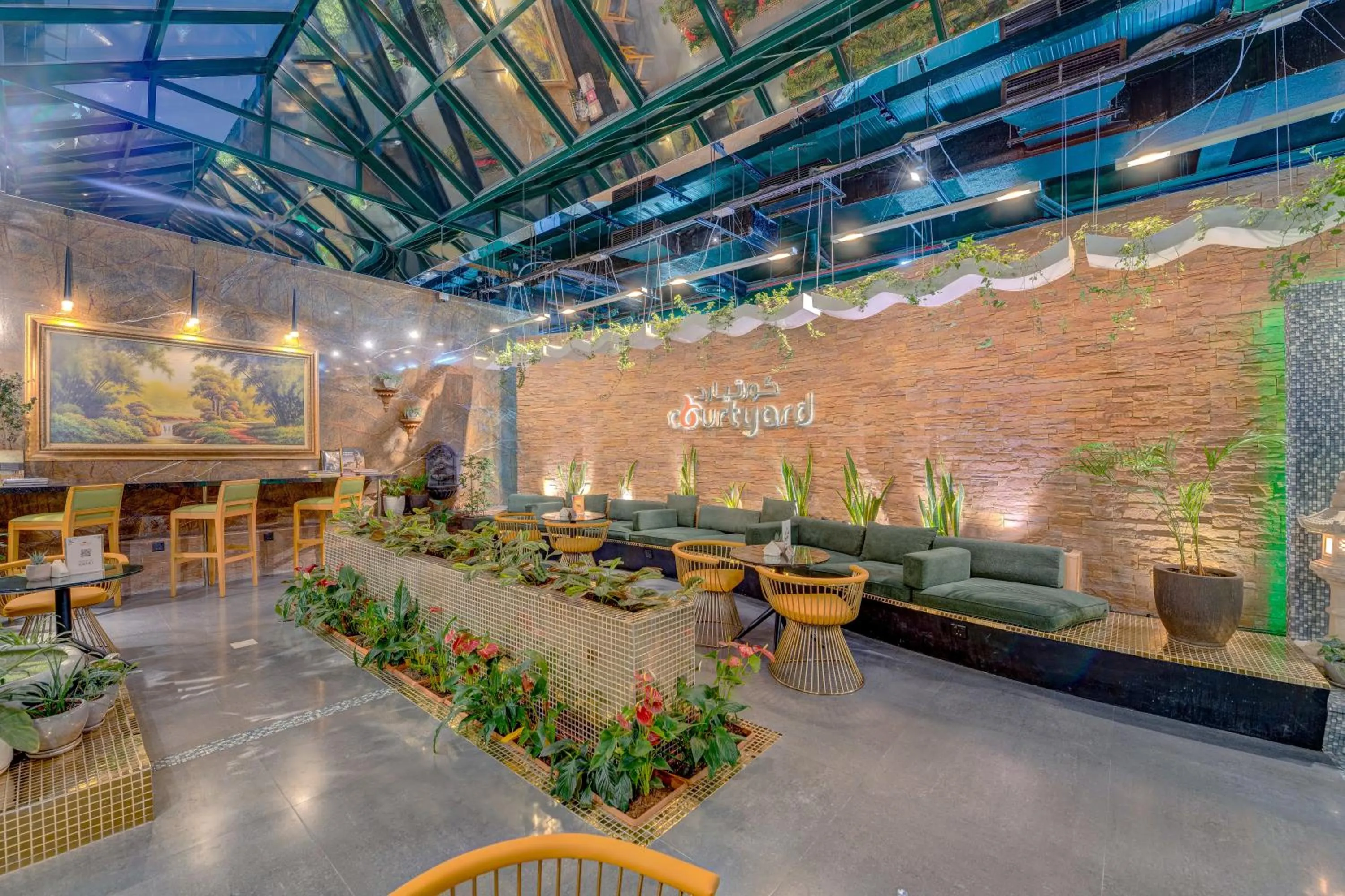 Restaurant/places to eat in Al Khoory Executive Hotel, Al Wasl