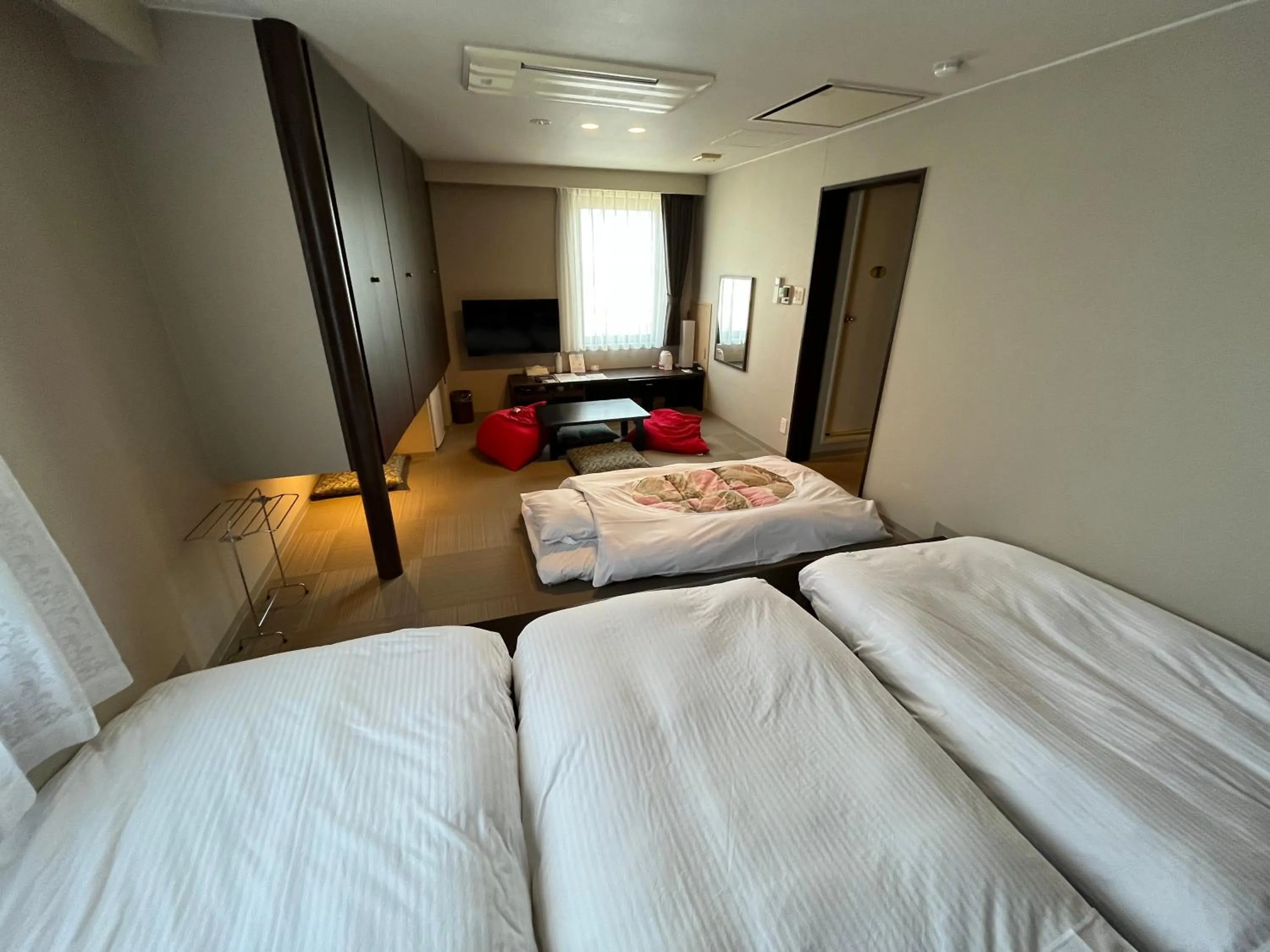 Bedroom, Bed in Monbetsu Prince Hotel