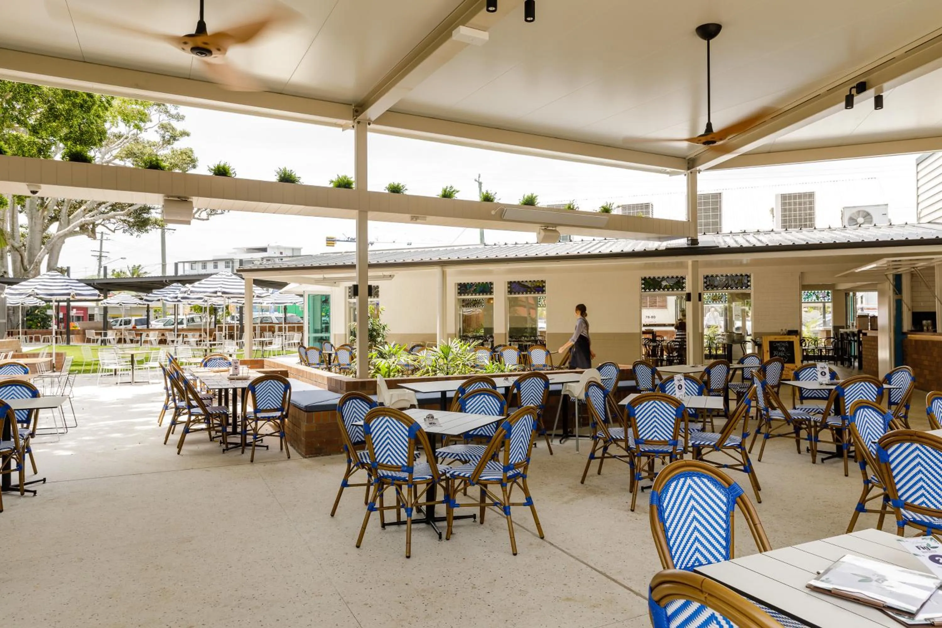 Restaurant/places to eat in The Waterloo Bay Hotel