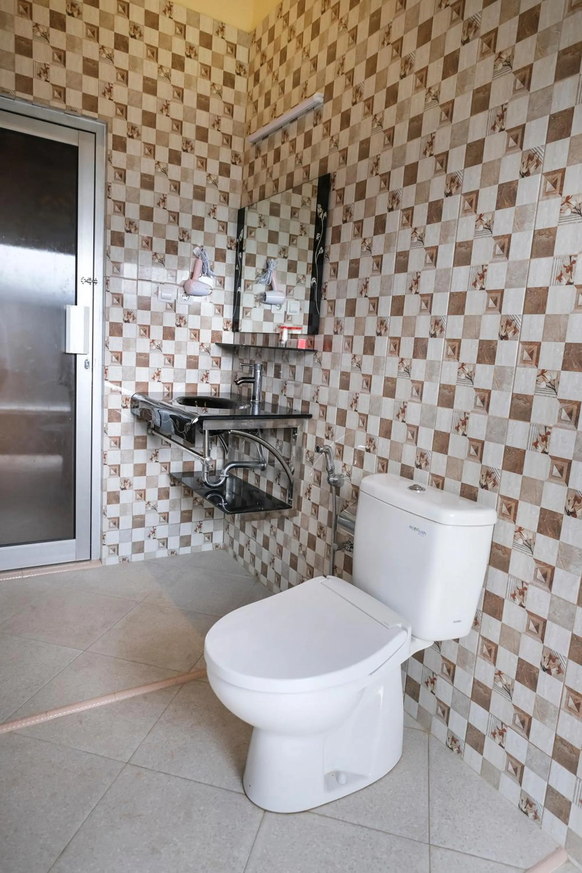 Toilet in Kampoeng Joglo Boutique Hotel