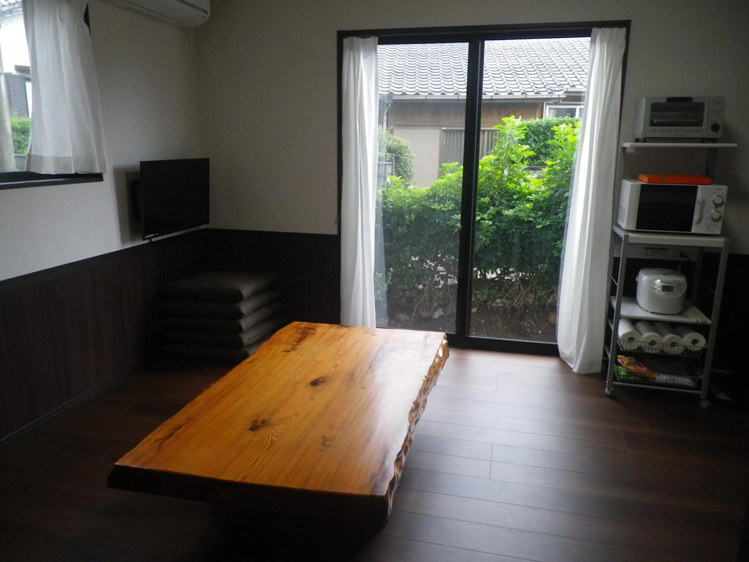 Communal lounge/ TV room in Minshuku Iwakawa