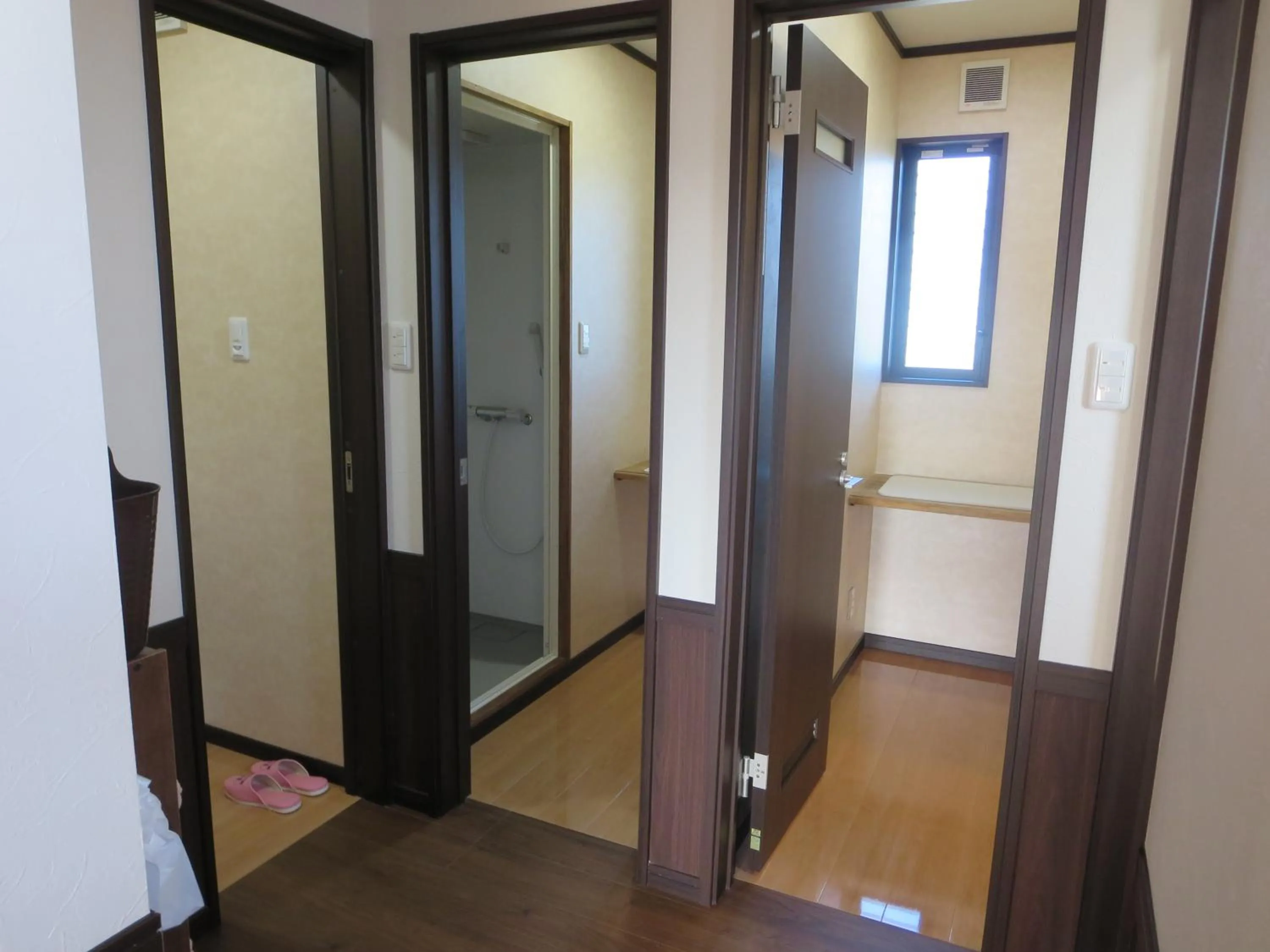 Shower in Minshuku Iwakawa