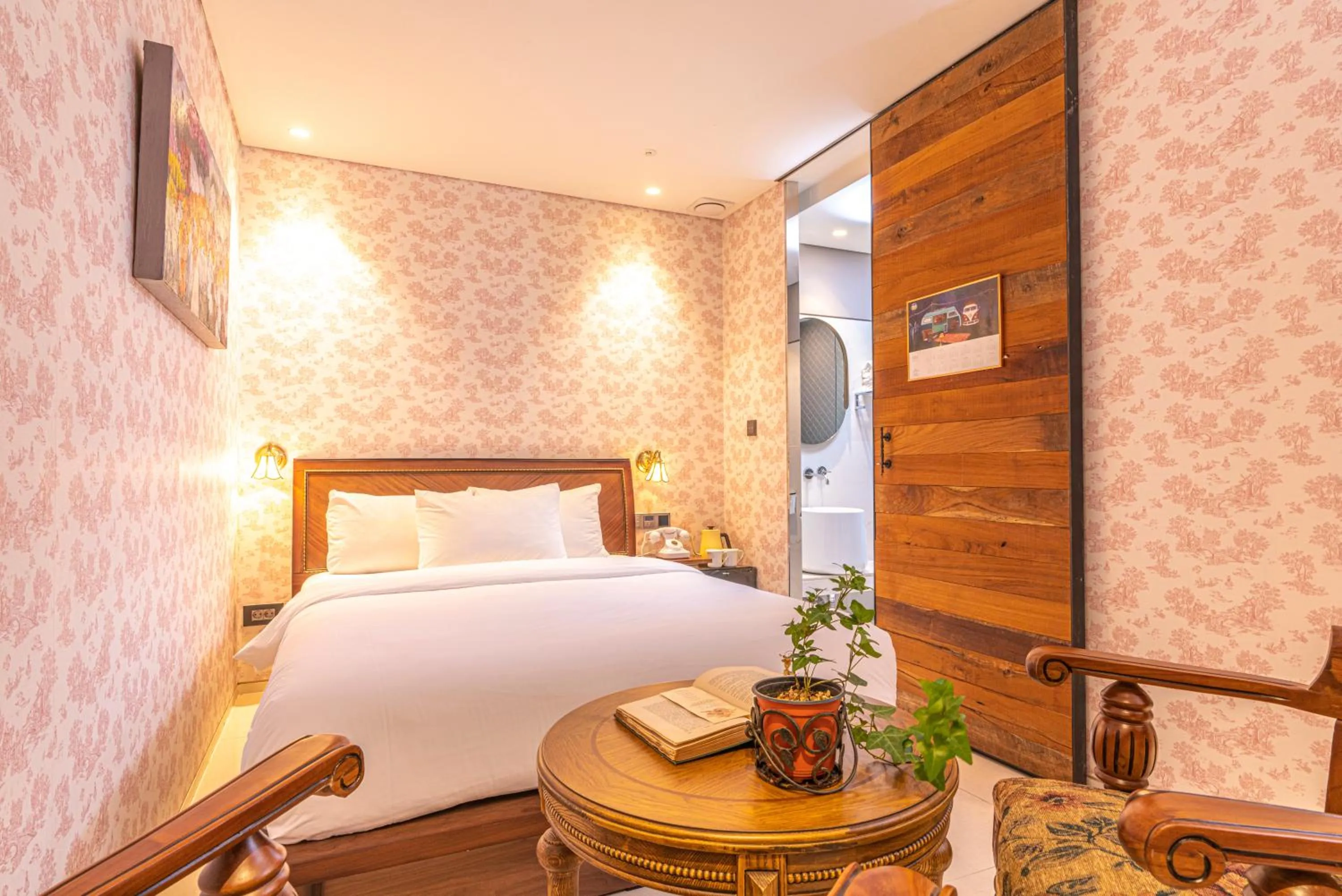 Bedroom, Bed in Hotel Lemong