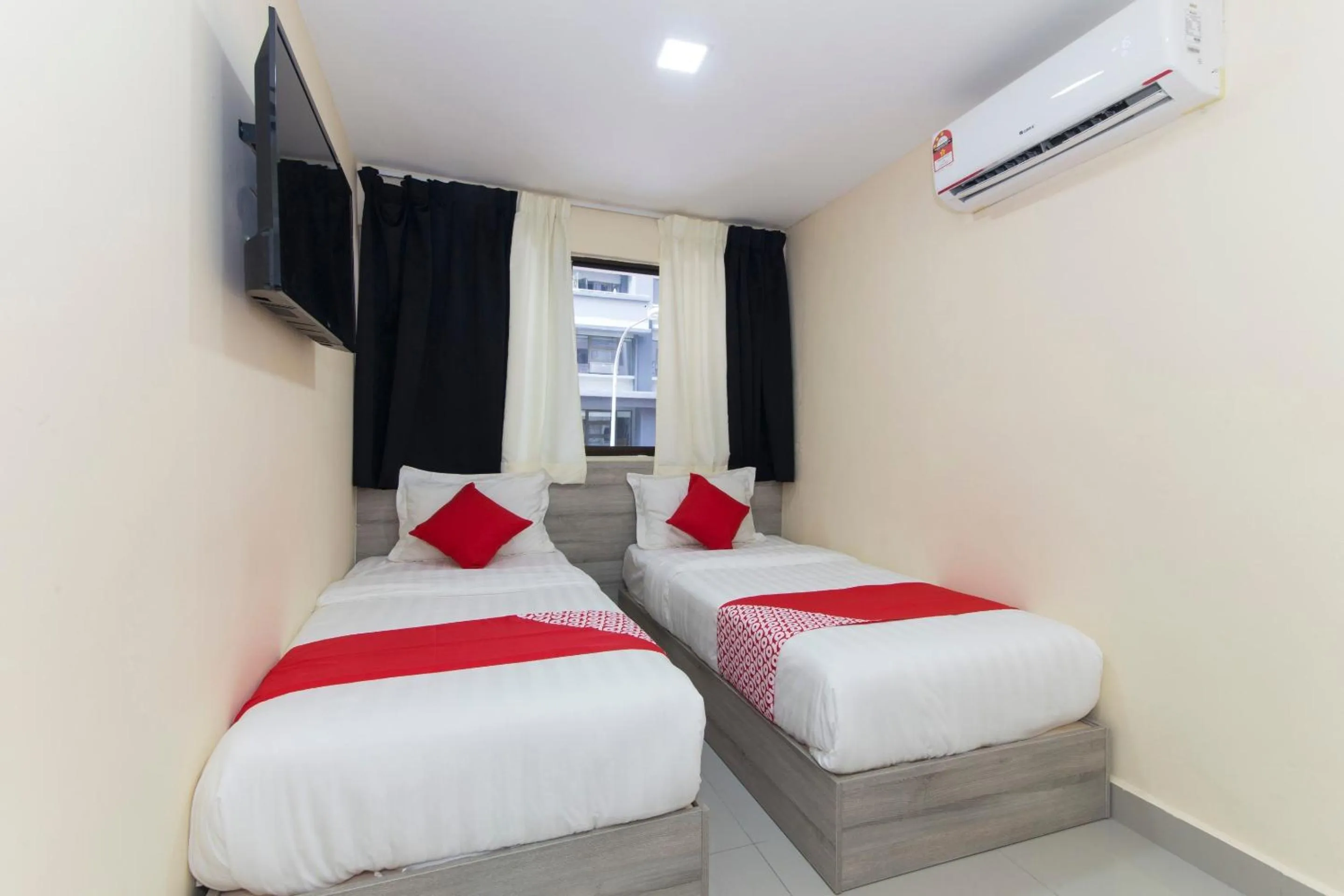 Bedroom, Bed in Hotel O Kl Centre Point