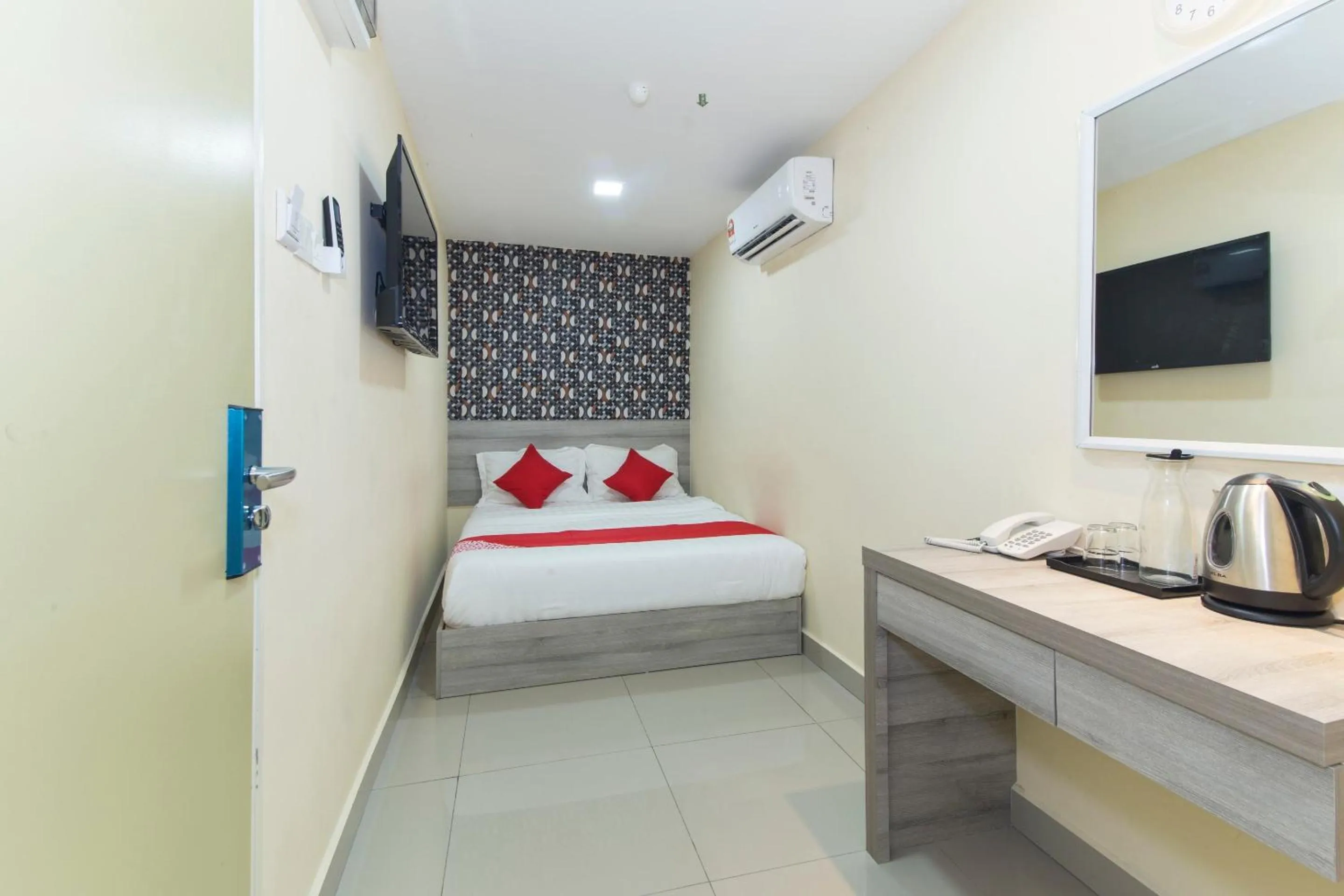 Bedroom, Bed in Hotel O Kl Centre Point