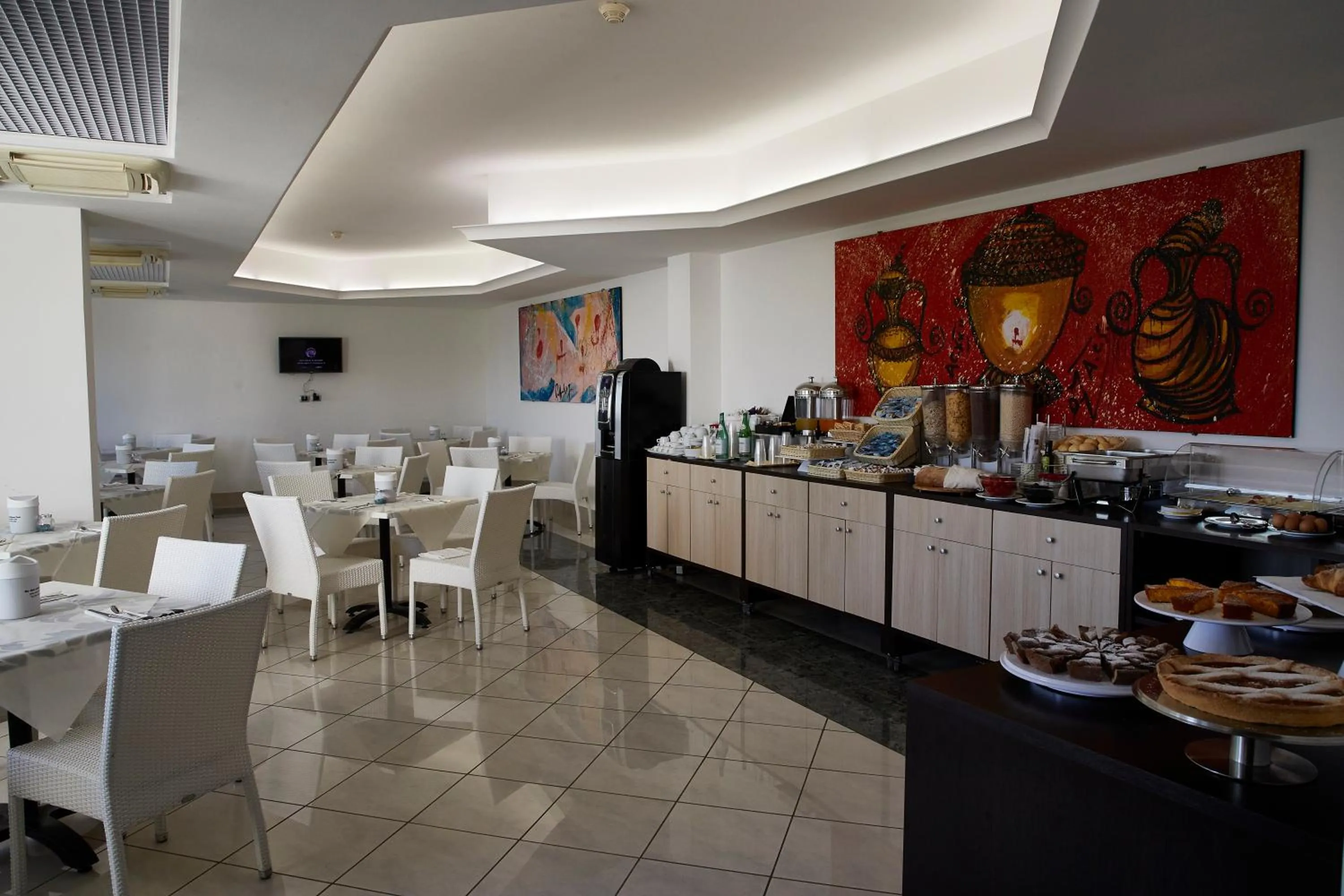 Restaurant/places to eat in Park Hotel Mirabeau