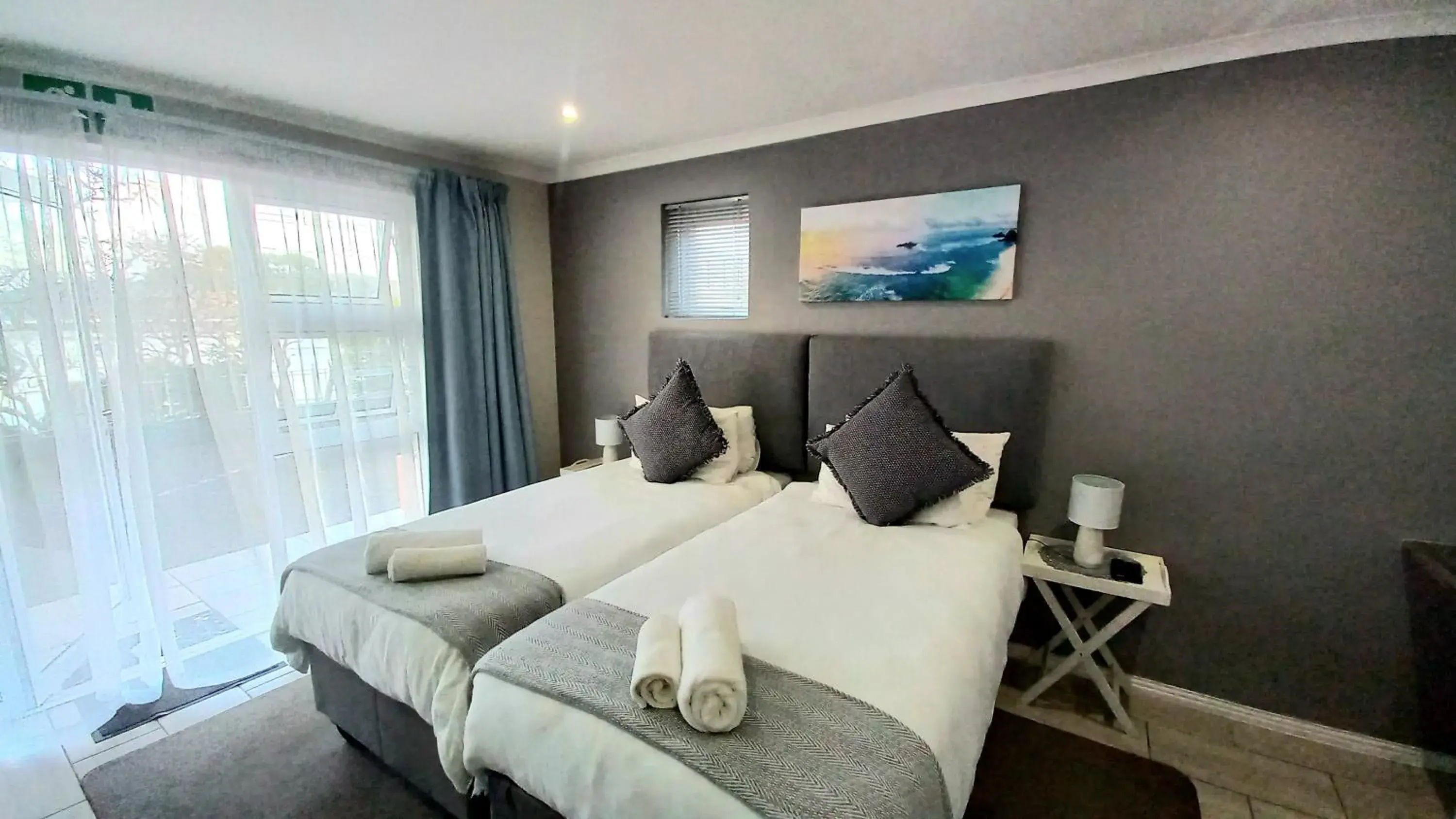 Double or Twin Room with Terrace - single occupancy in Phoenix Lodge and Waterside Accommodation Double or Twin Room with Terrace - single occupancy in Phoenix Lodge and Waterside Accommodation