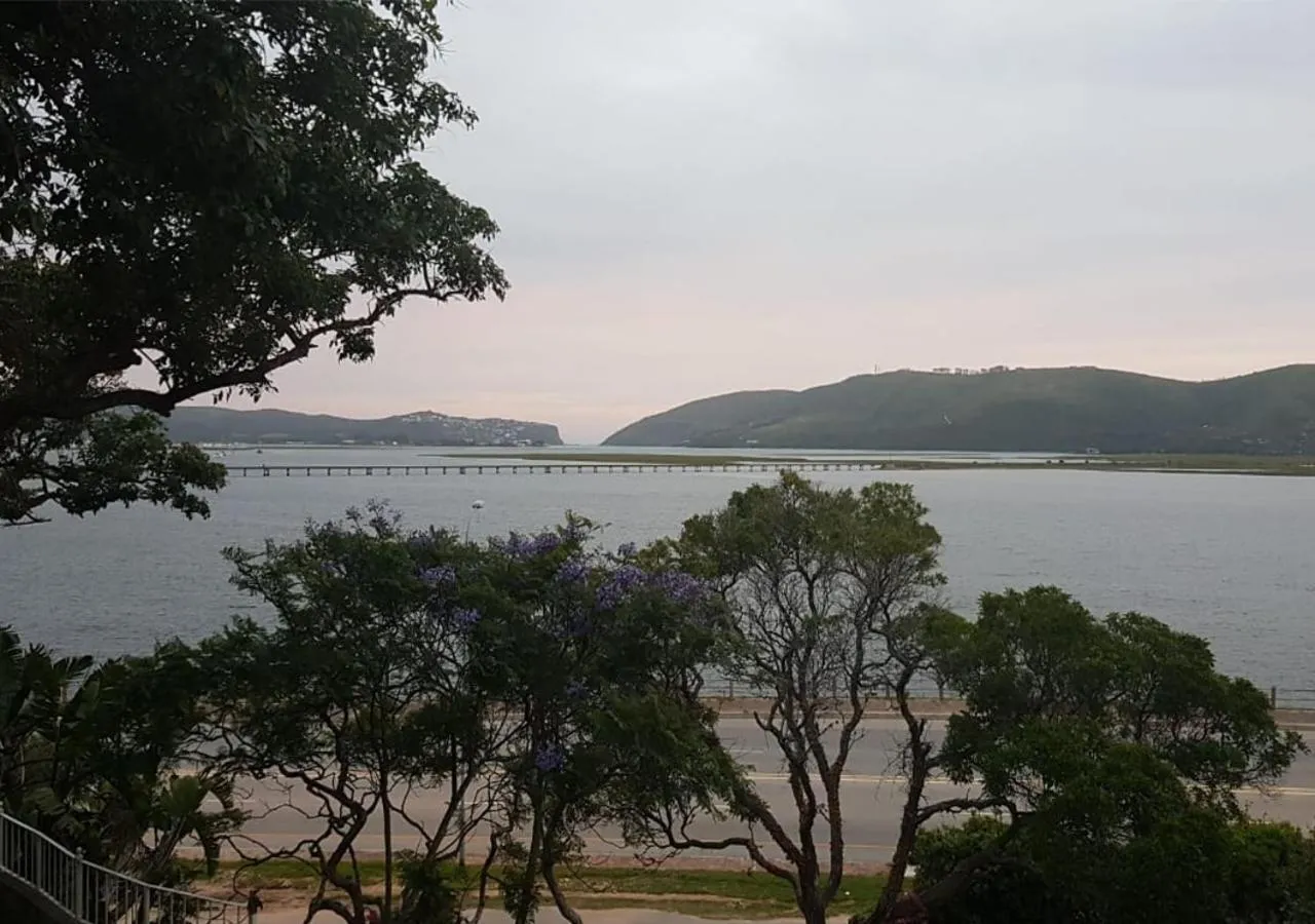 Lake view in Phoenix Lodge and Waterside Accommodation