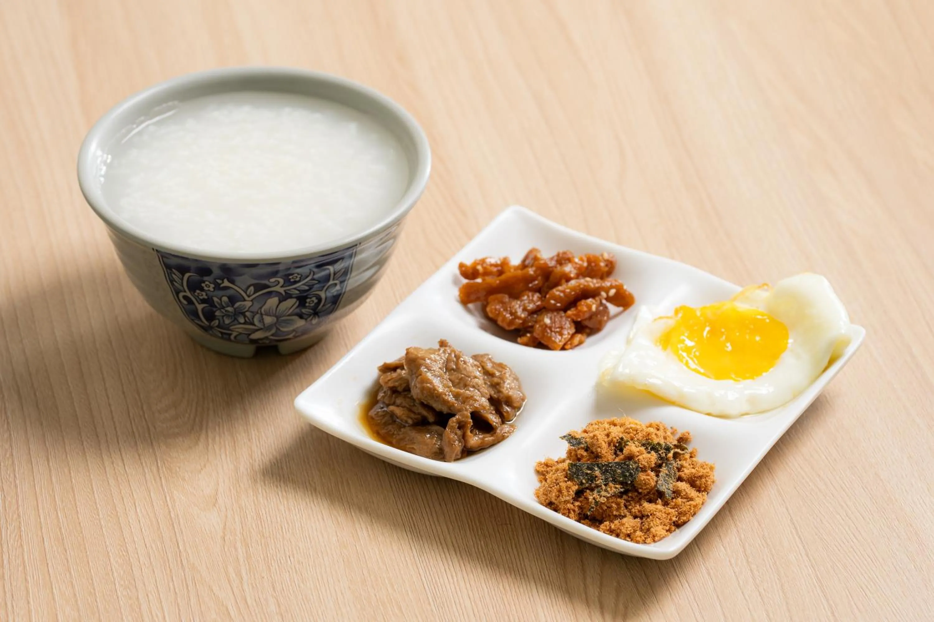 Breakfast in Holland Village Motel