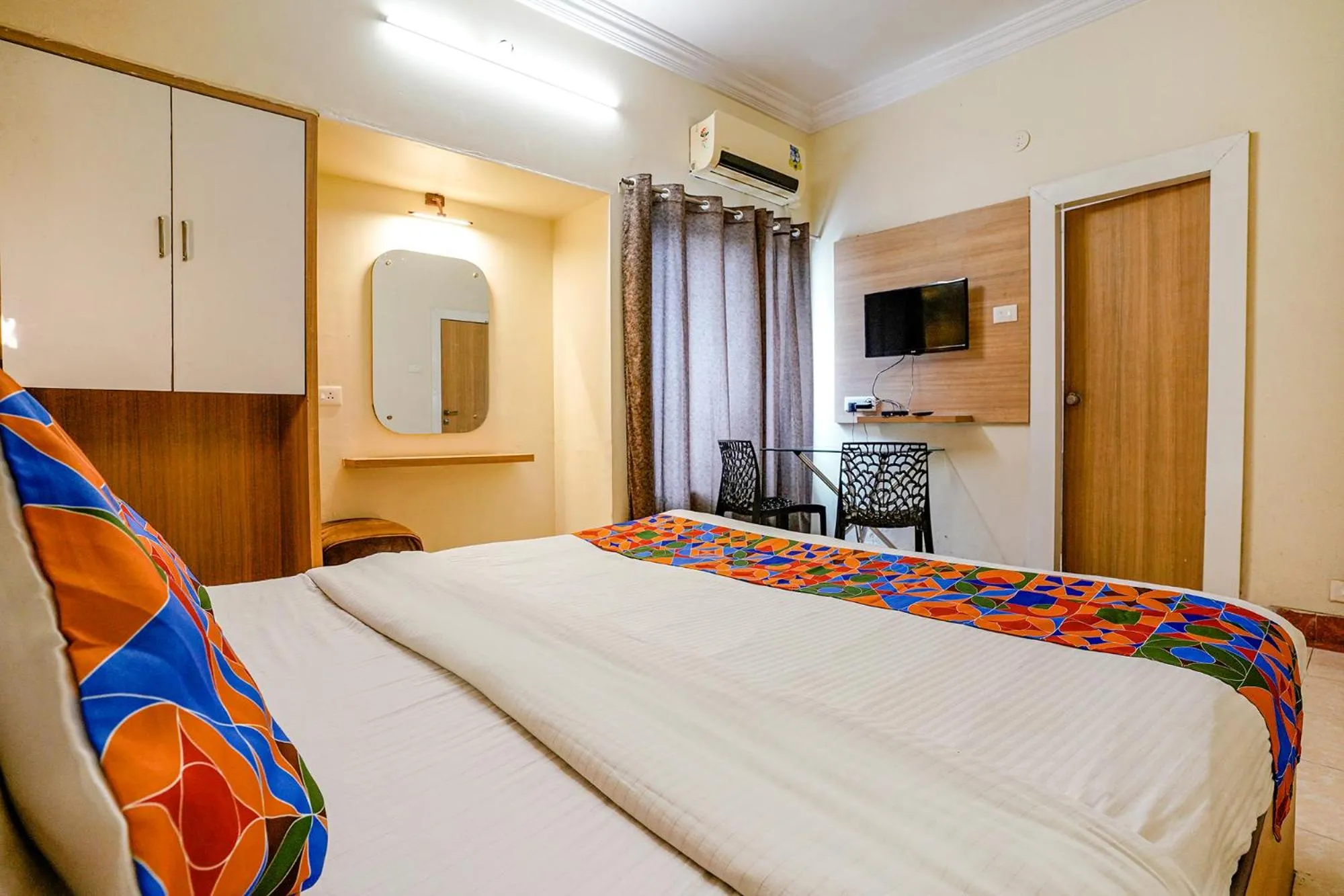 Communal lounge/ TV room, Bed in Via Heritage Palace - CIDCO Bus Stand