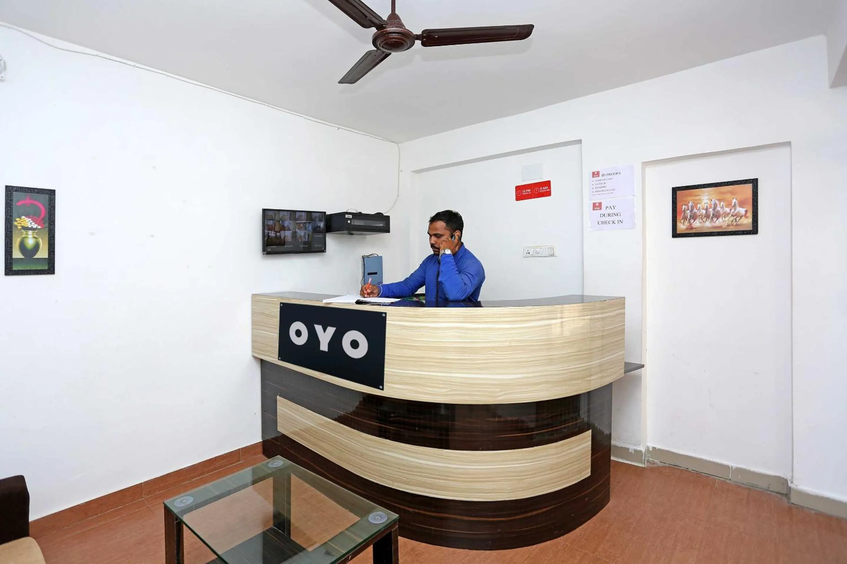 Lobby or reception in Super OYO 17276 The Maple Tree Hotels