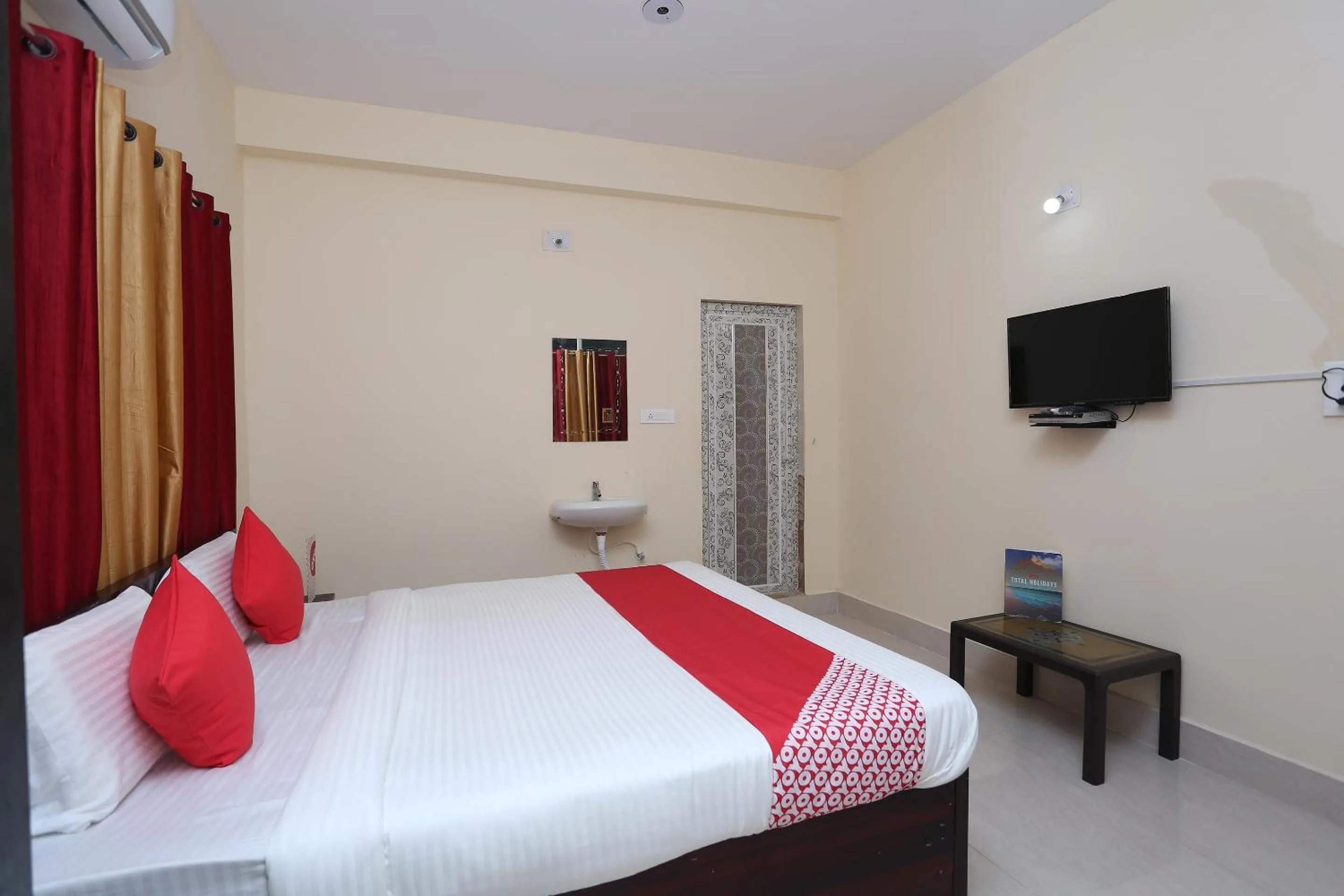 Bedroom, Bed in Hotel O Moonlight