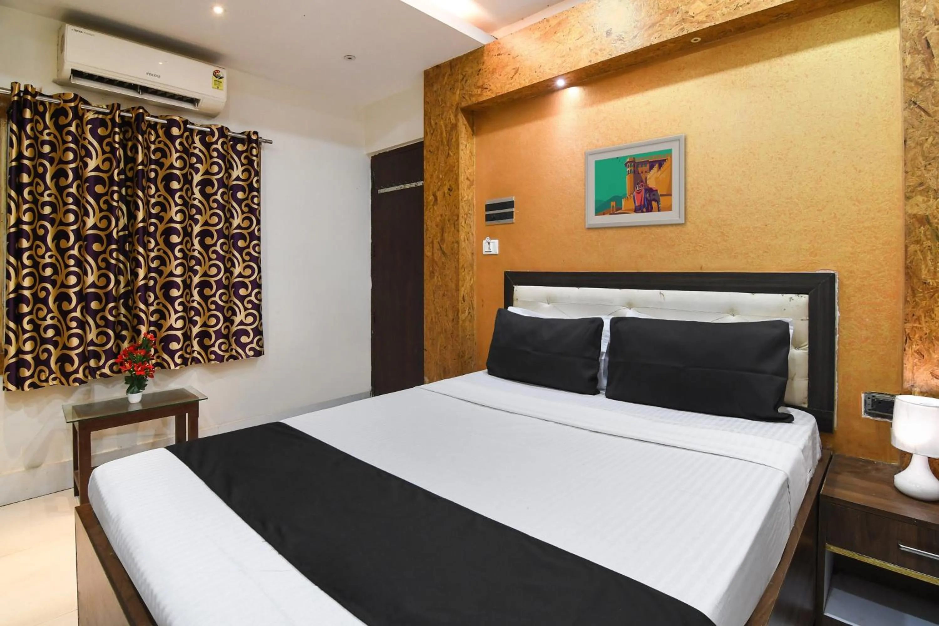 Bedroom, Bed in Super Venture Inn NX