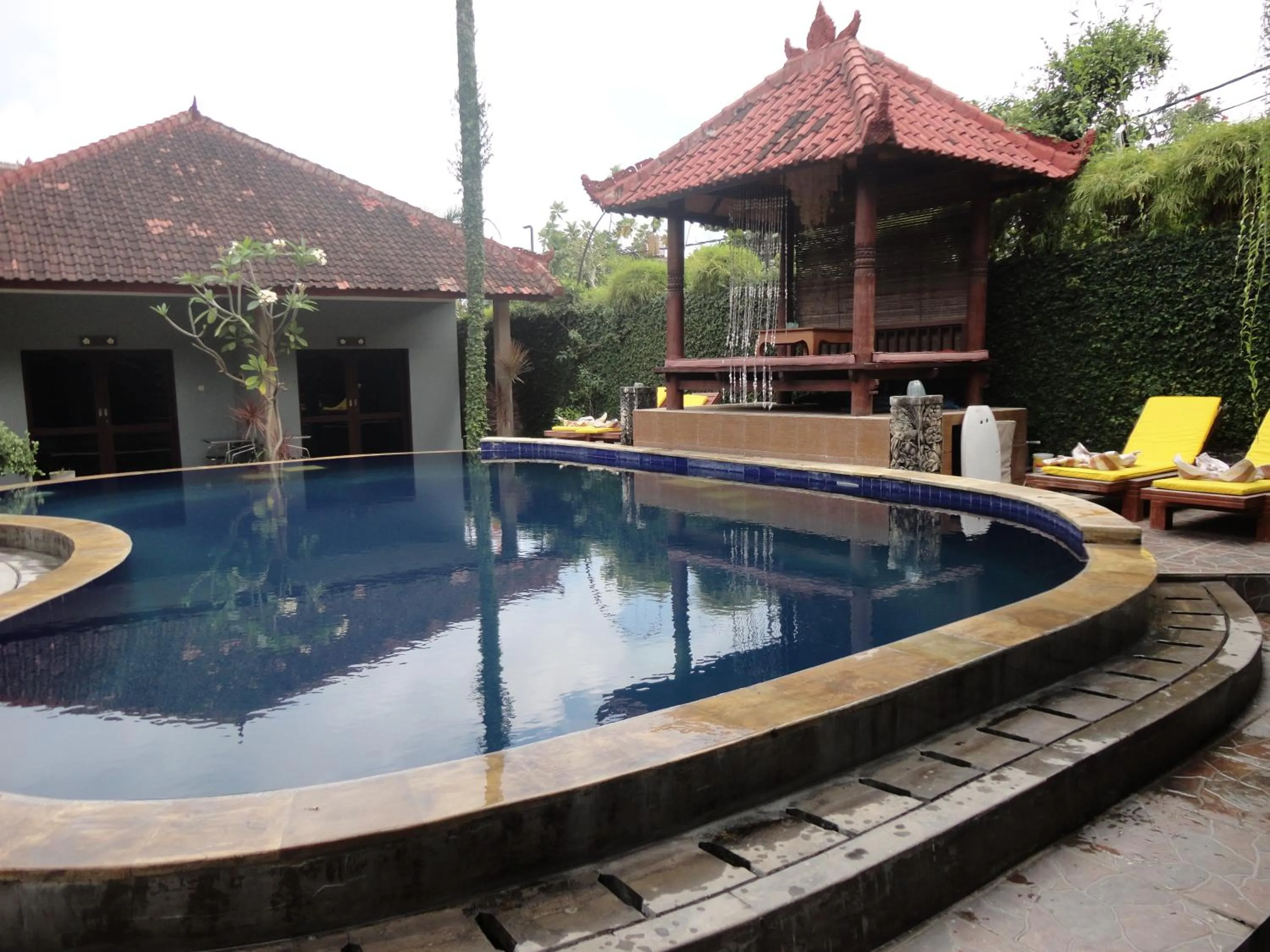 Swimming pool in Meriki Apartment