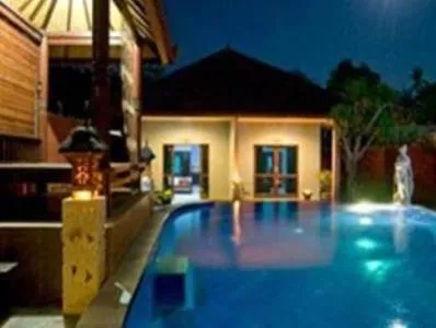 Facade/entrance in Meriki Apartment