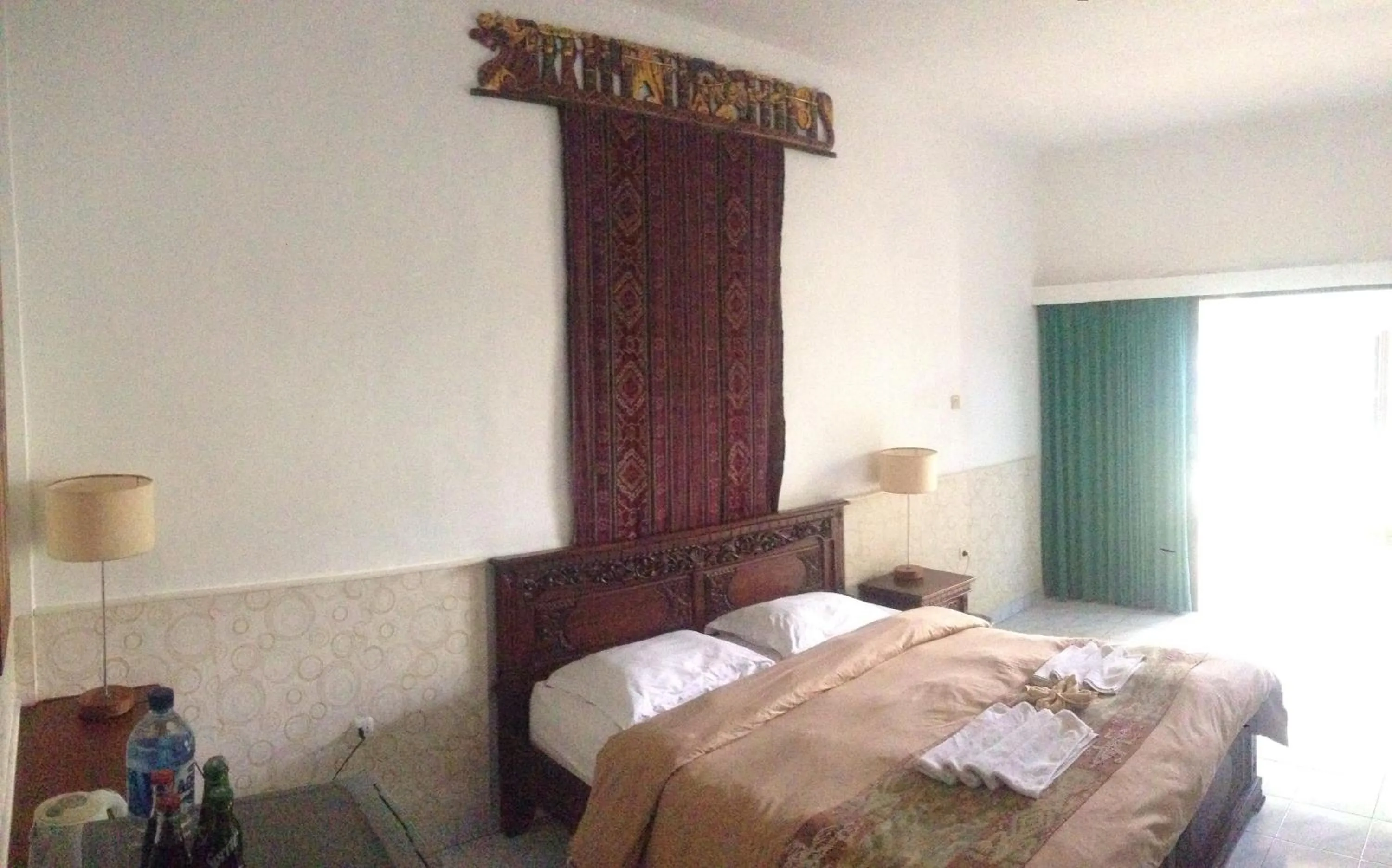 Bed in Meriki Apartment