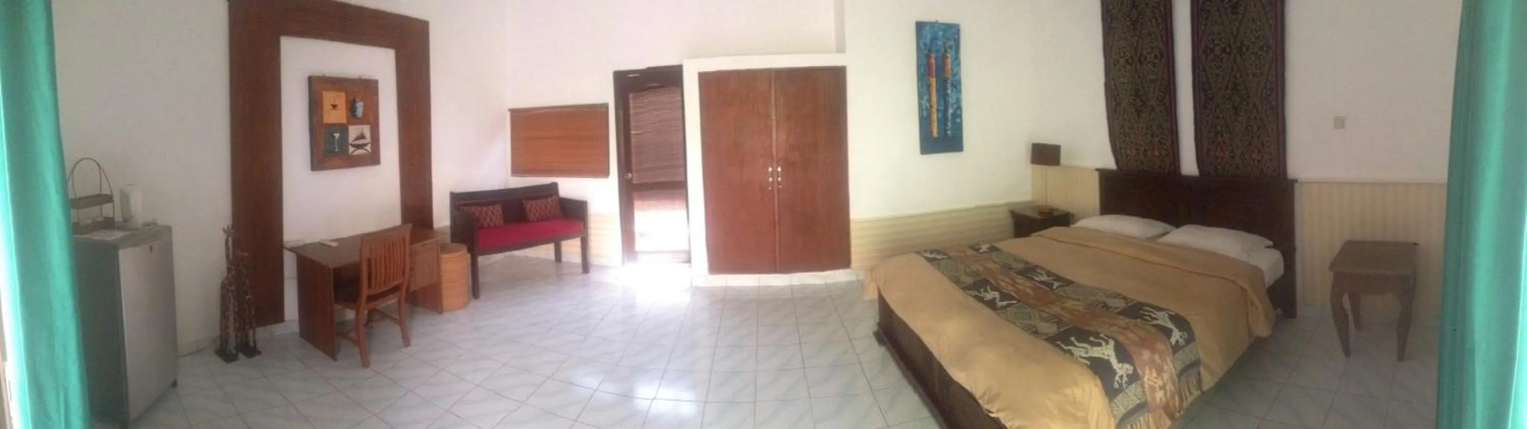 Bed in Meriki Apartment