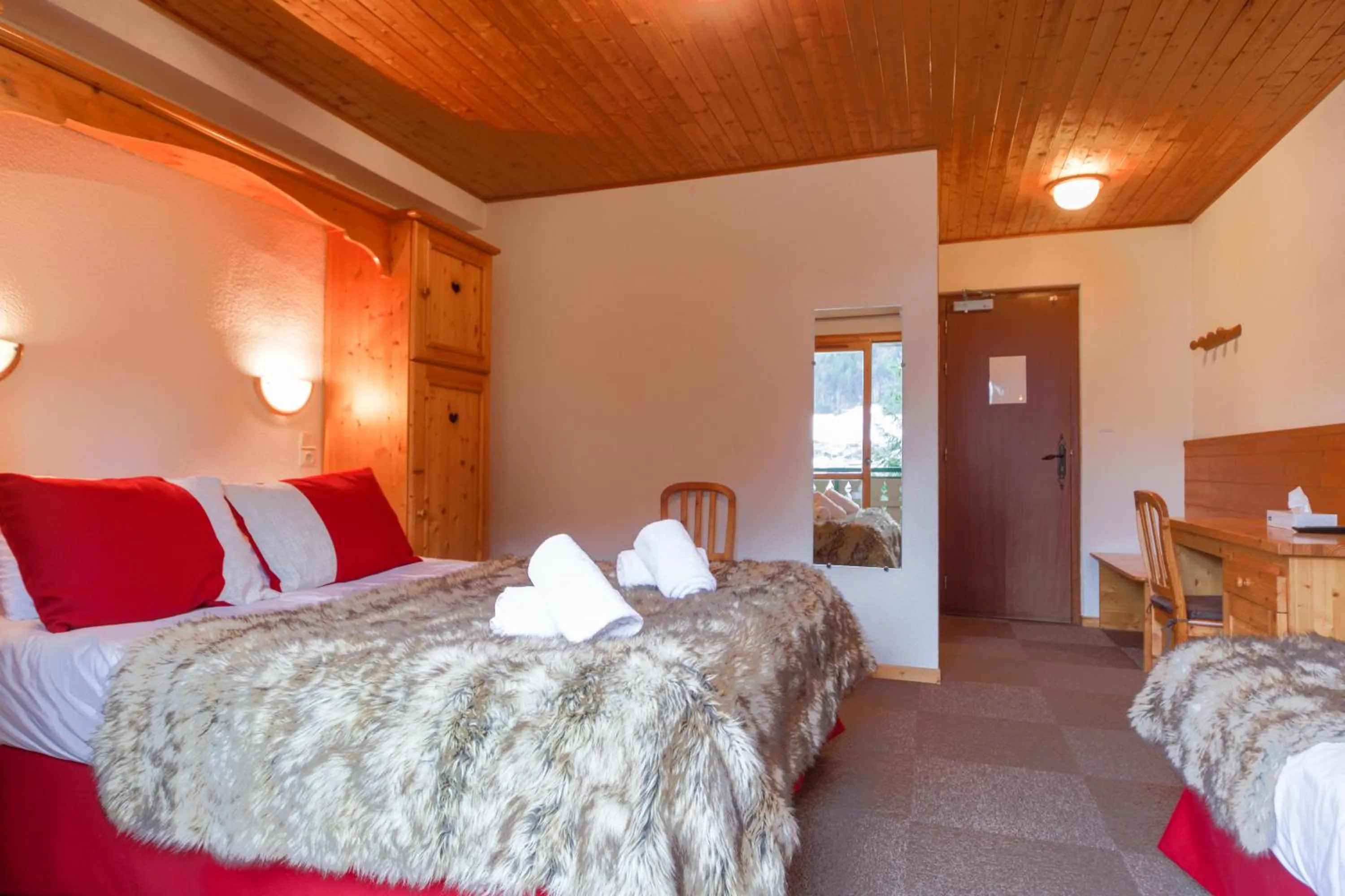 Bed in L'Hermine Blanche