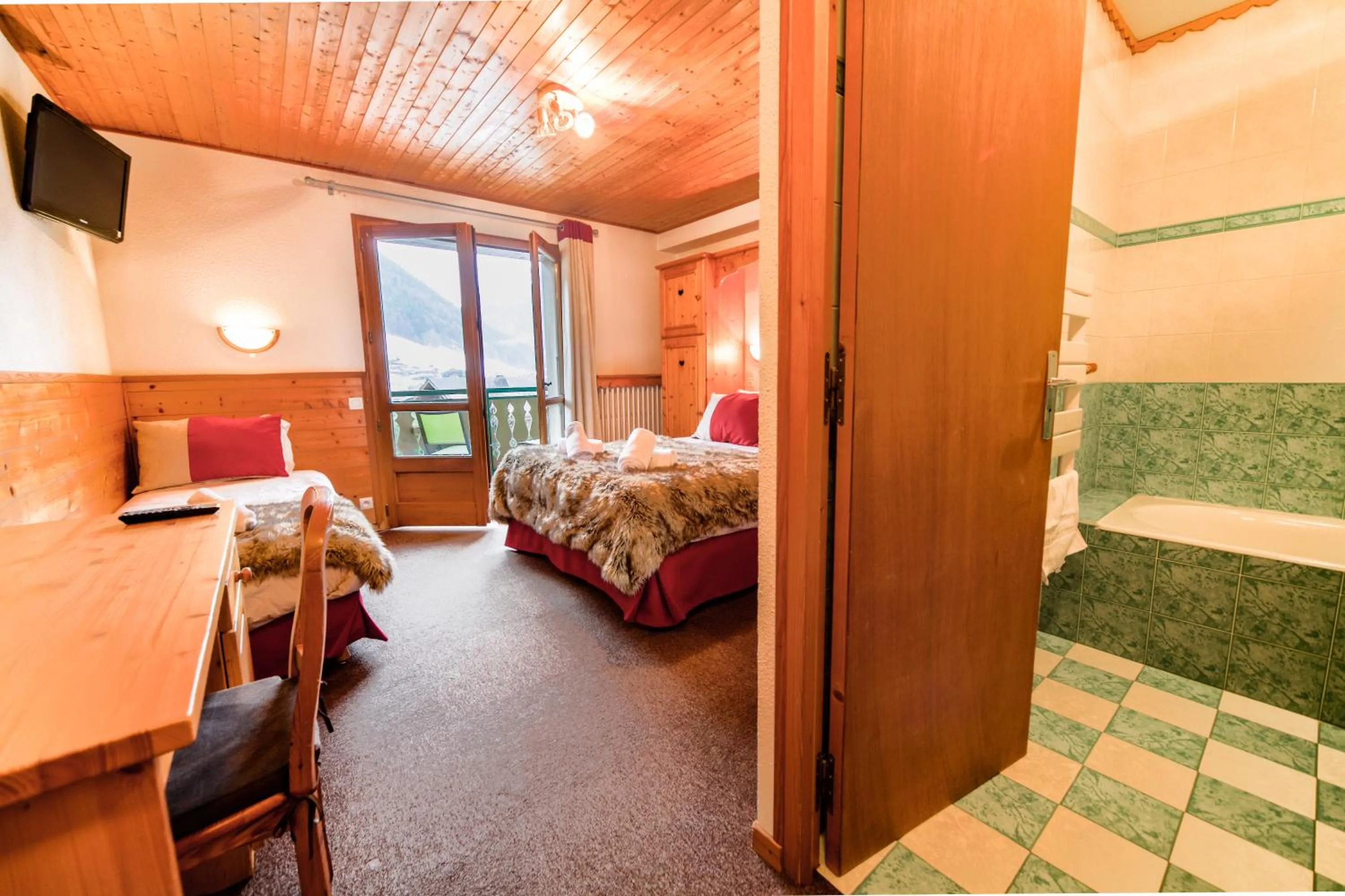 Bed in L'Hermine Blanche