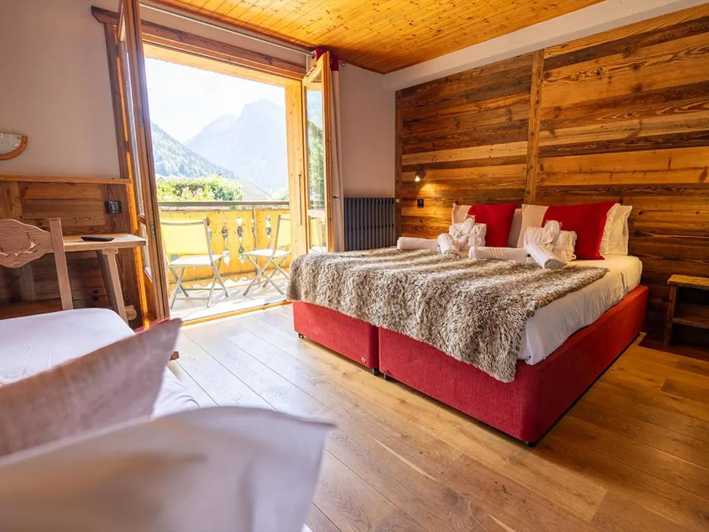 Bed in L'Hermine Blanche