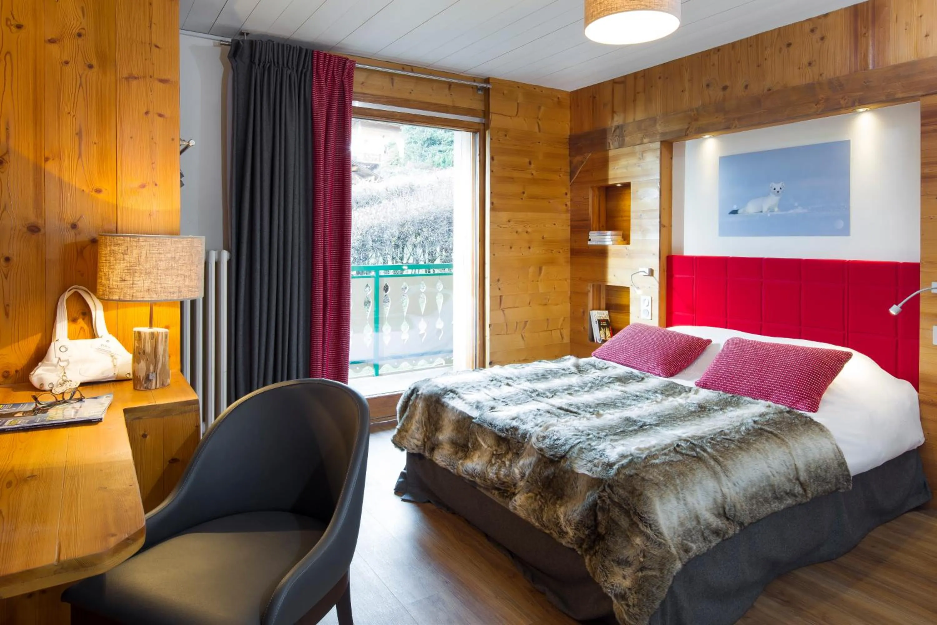 Bed in L'Hermine Blanche