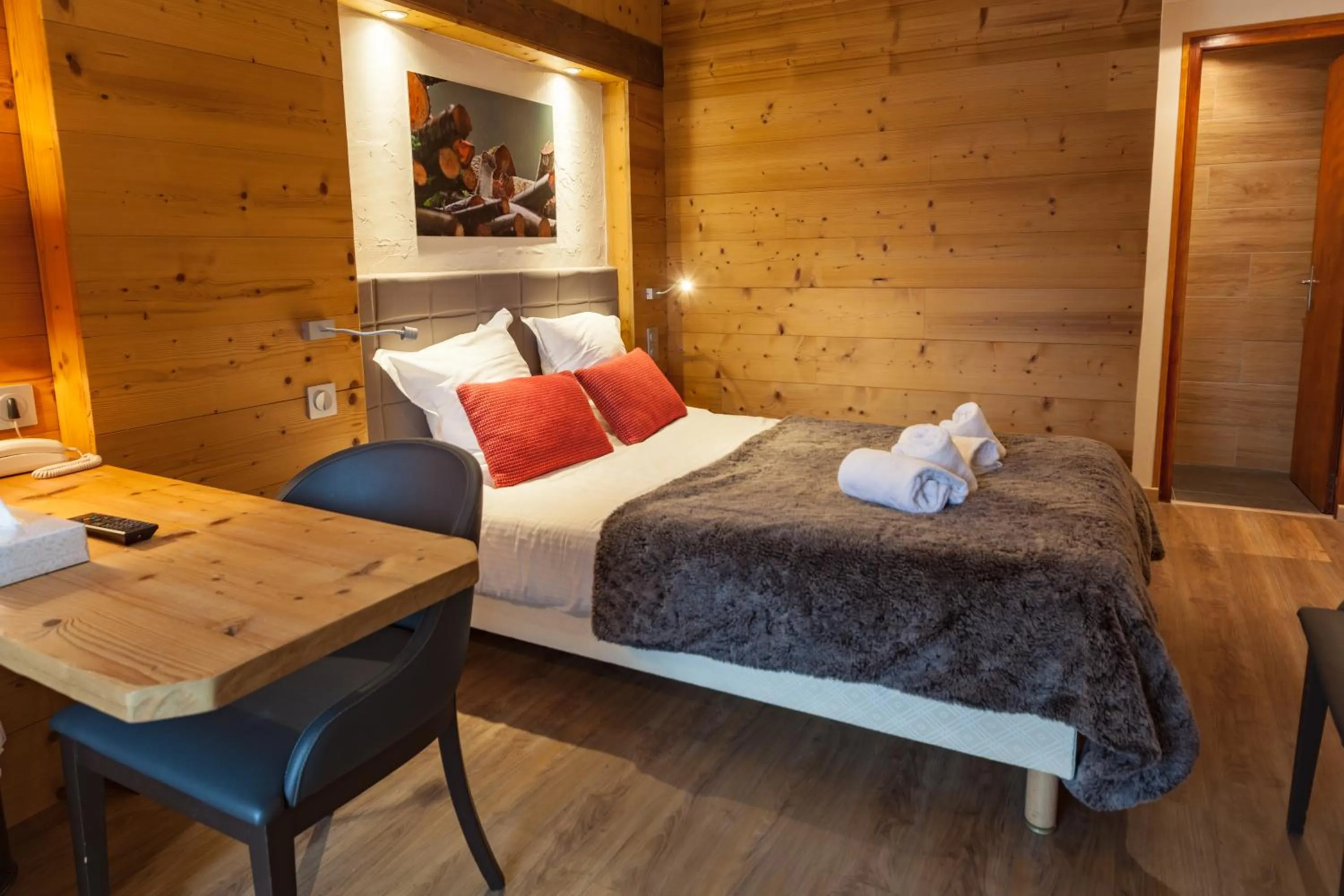 Bed in L'Hermine Blanche