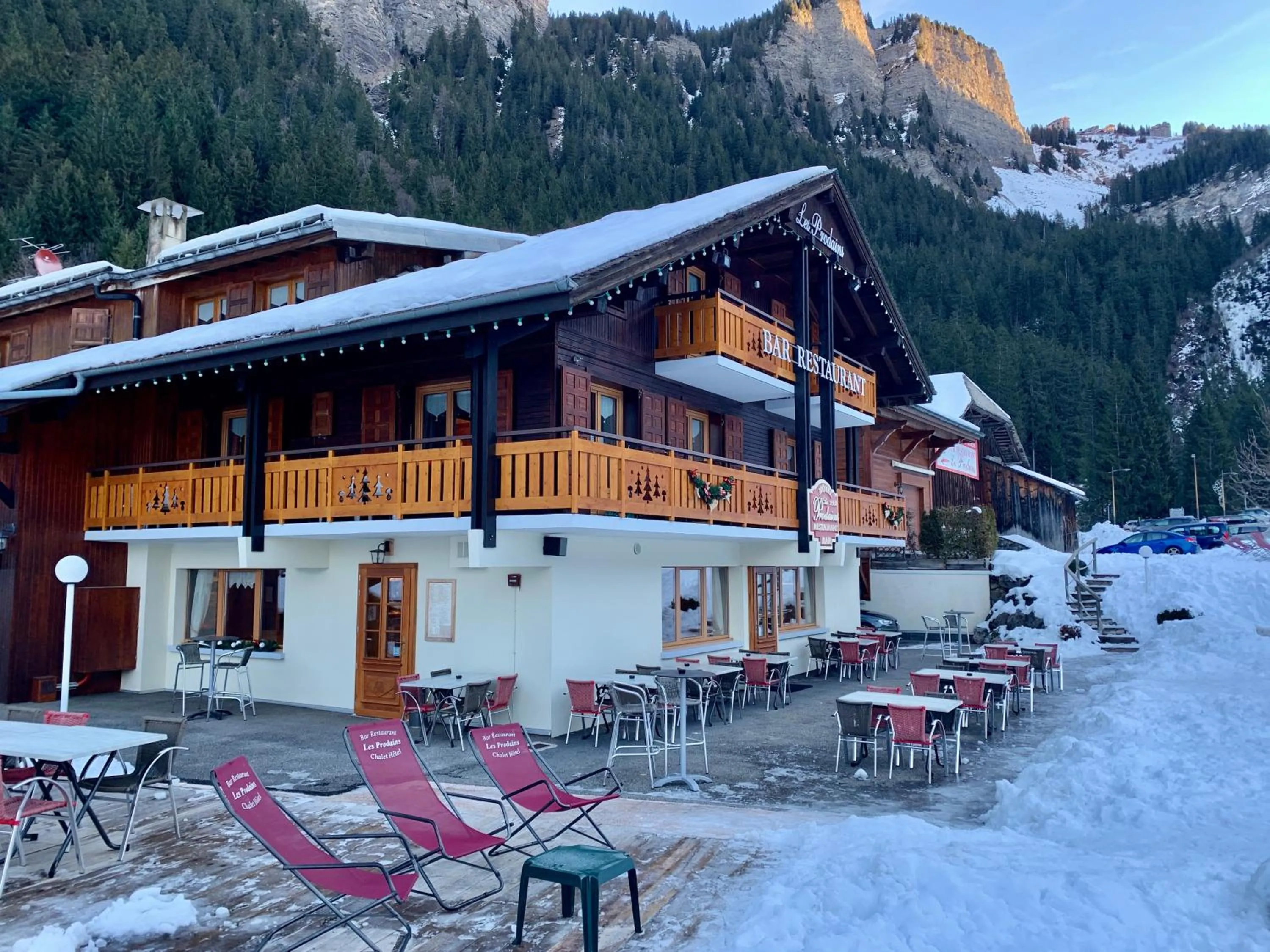 Facade/entrance in Hameau des Prodains - Hôtel