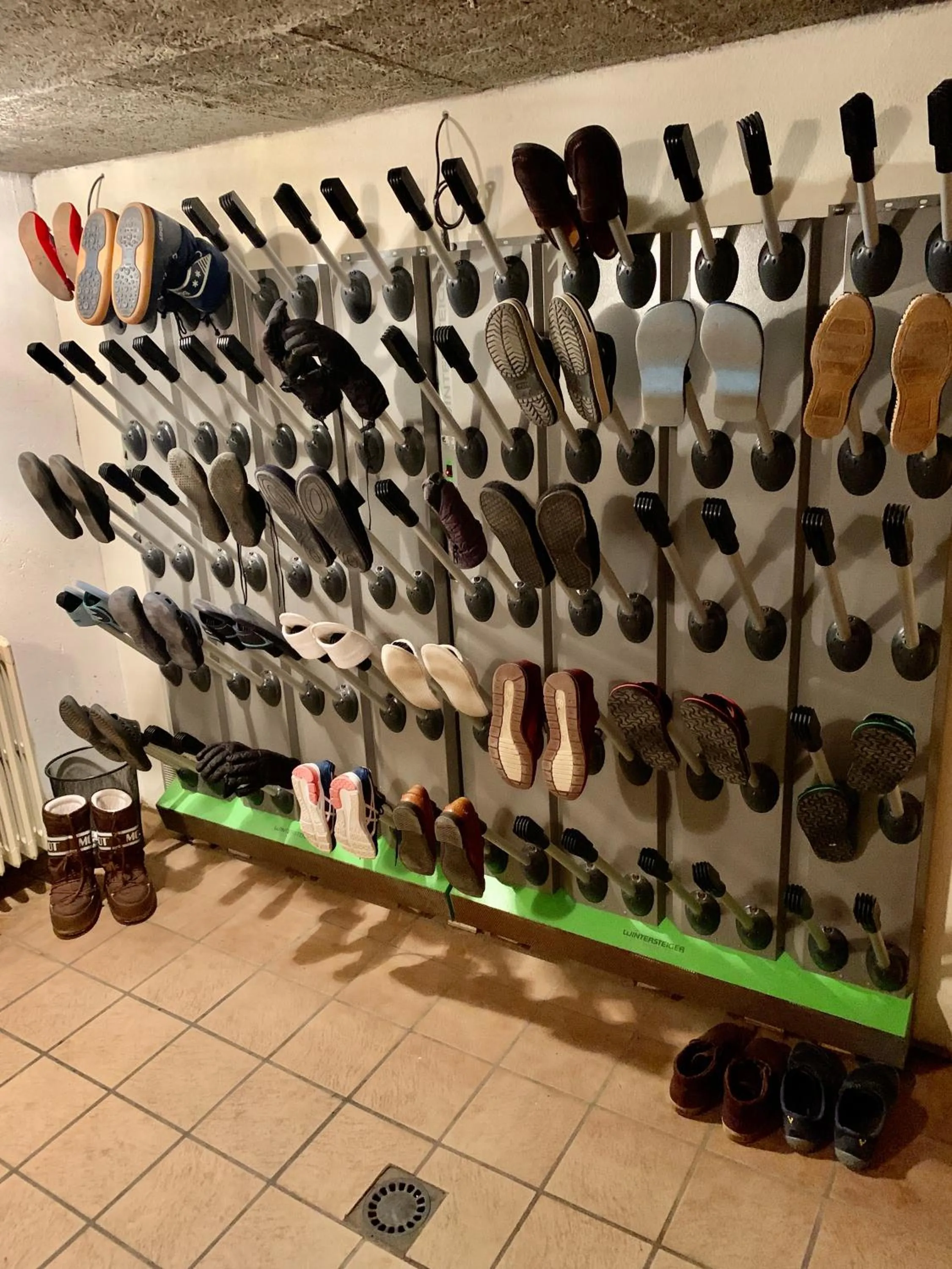 Fitness centre/facilities in Hameau des Prodains - Hôtel