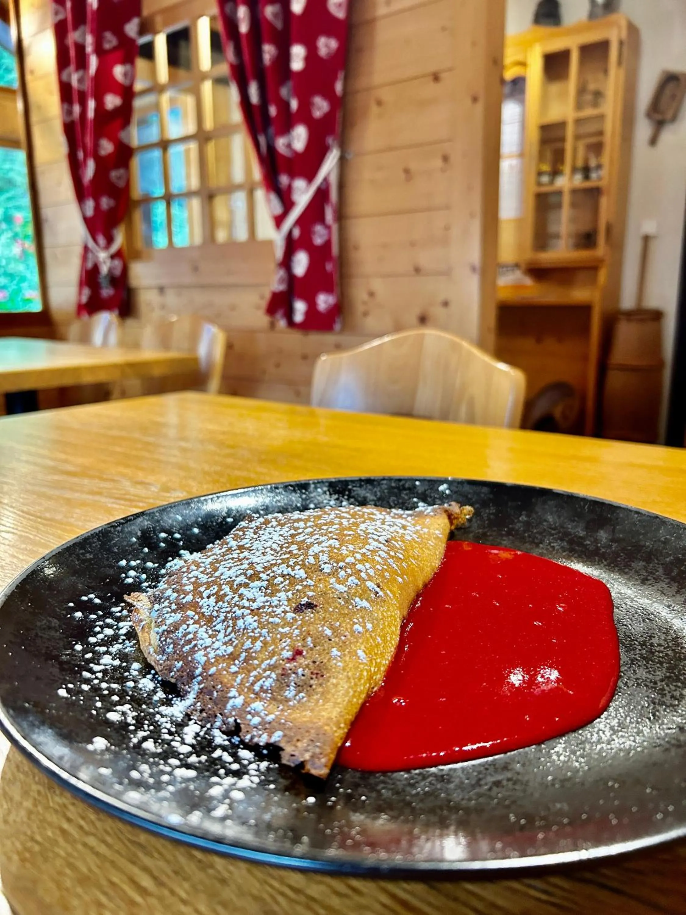 Food in Hameau des Prodains - Hôtel