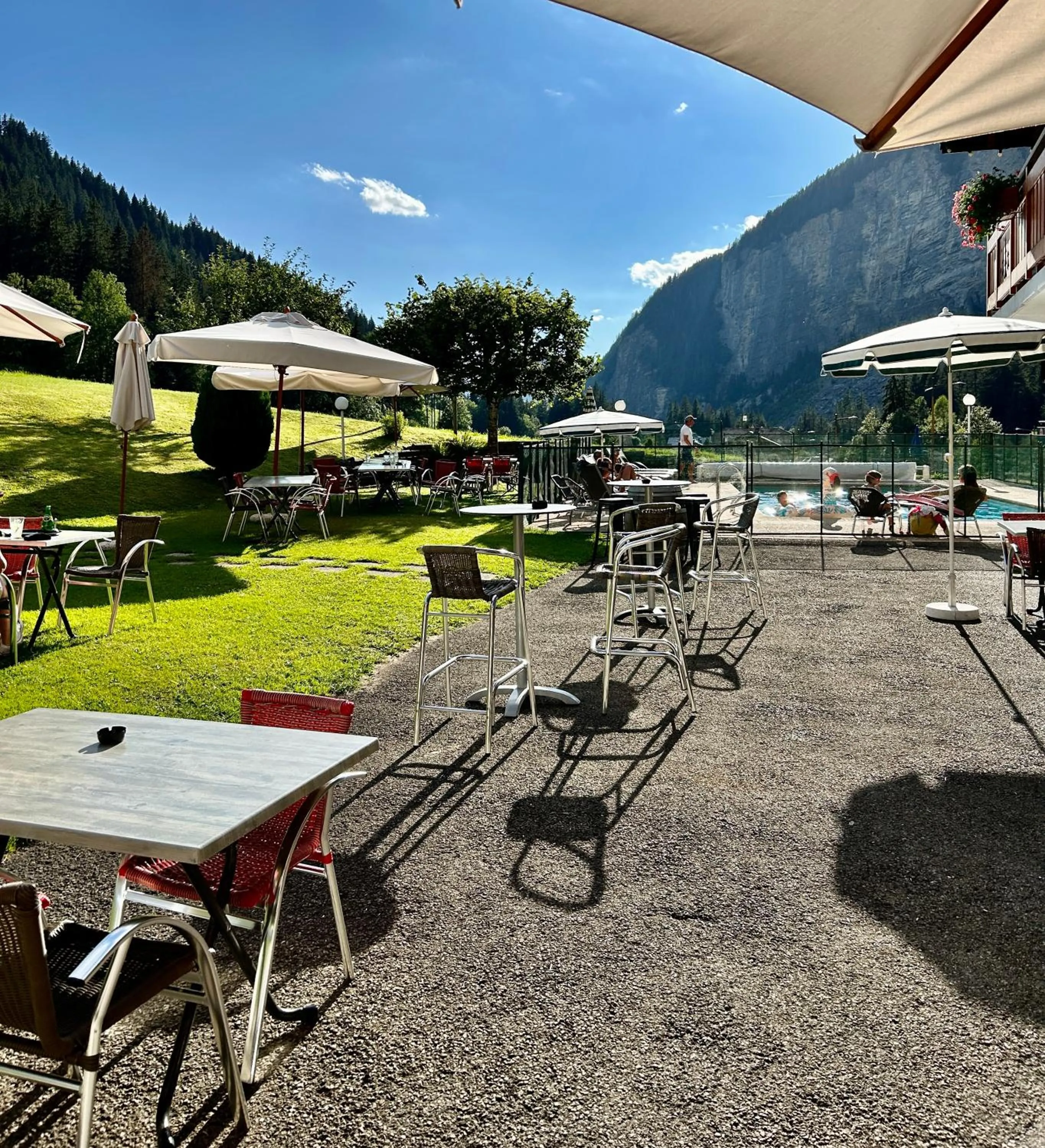 Natural landscape in Hameau des Prodains - Hôtel