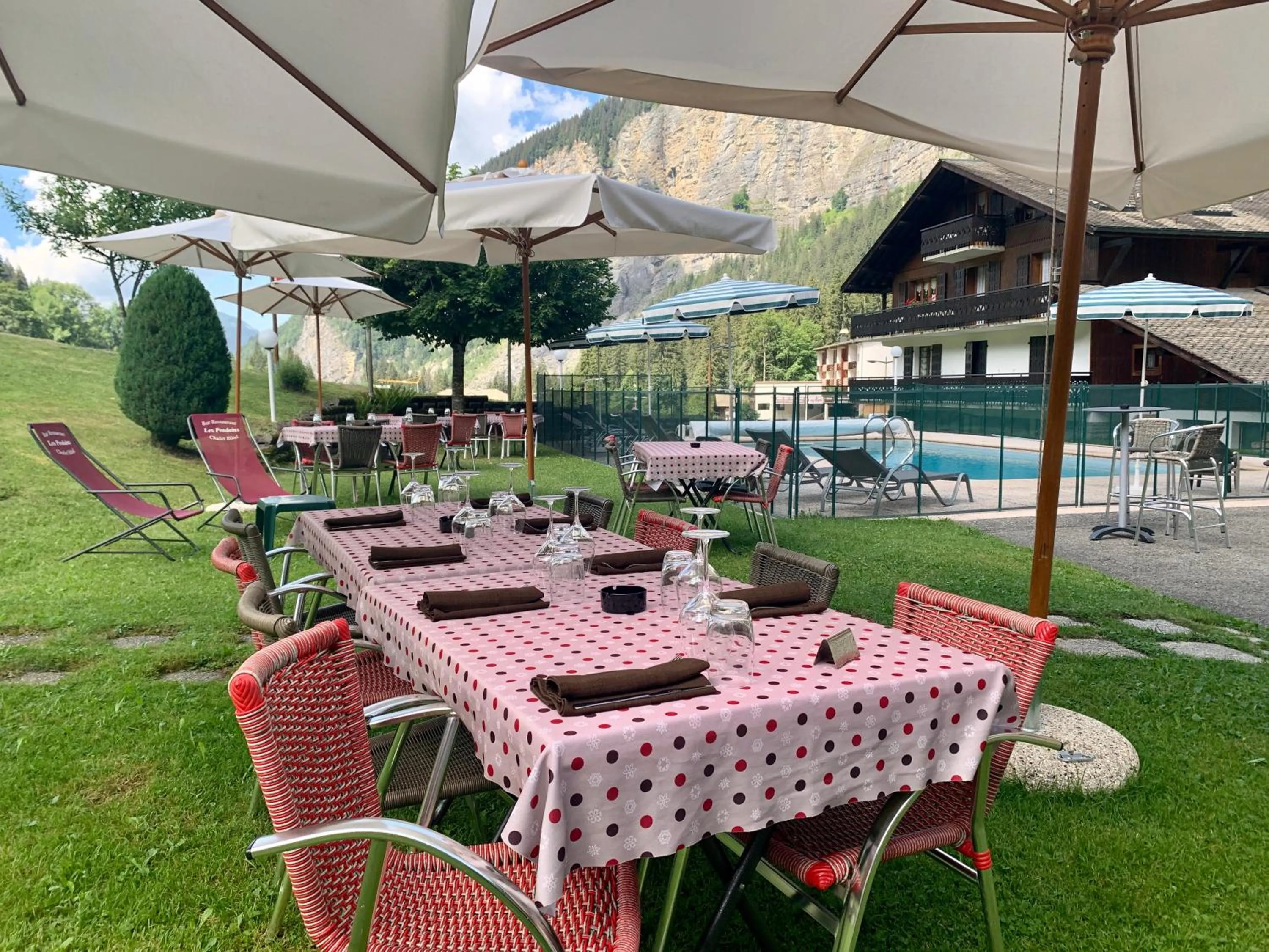 Patio in Hameau des Prodains - Hôtel