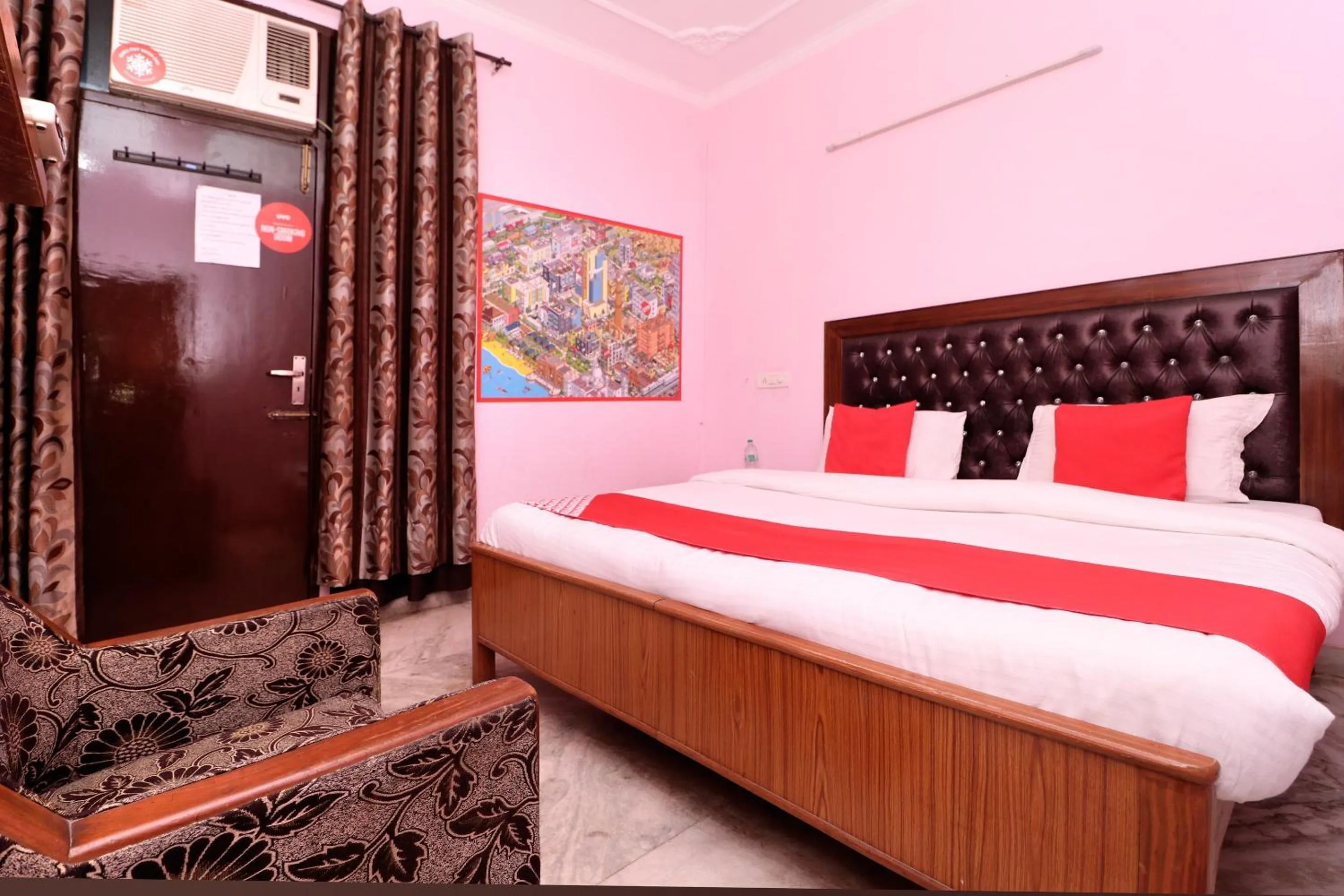 Bedroom in Hotel O Simran