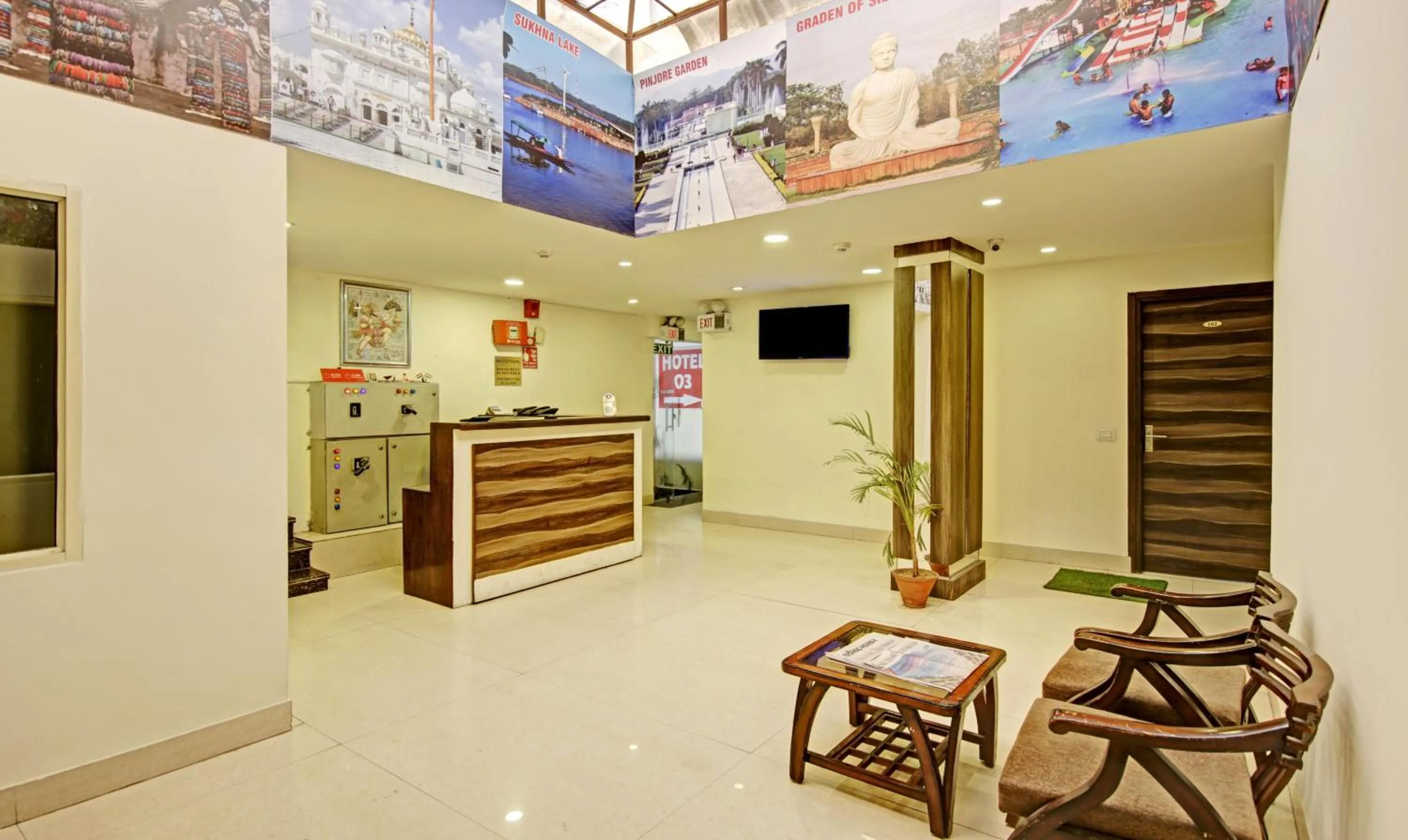 Seating area in Itsy Hotels O3