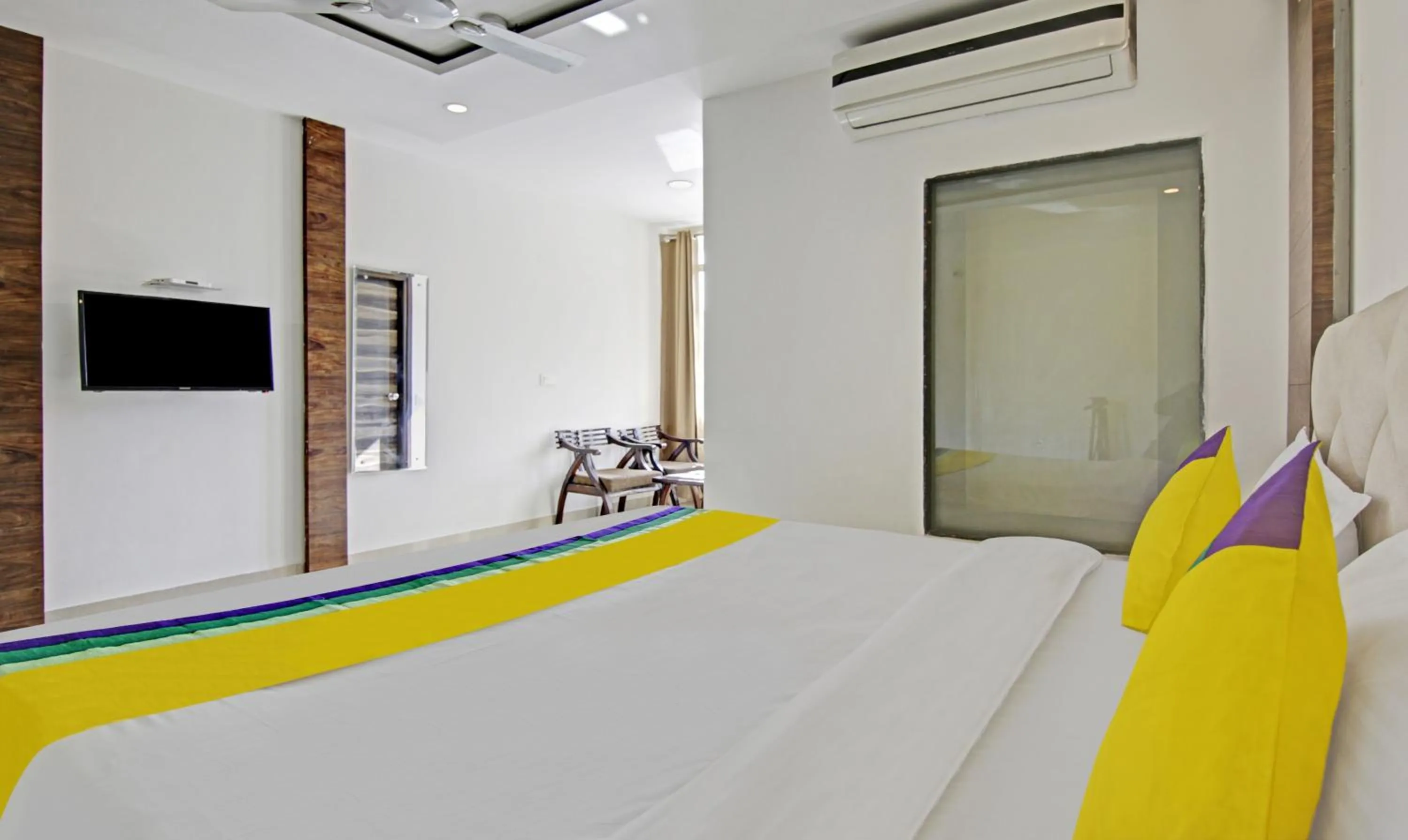 Bedroom, Bed in Itsy Hotels O3