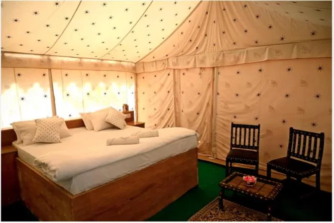 Bedroom, Bed in Nomads heaven desert camp jaisalmer