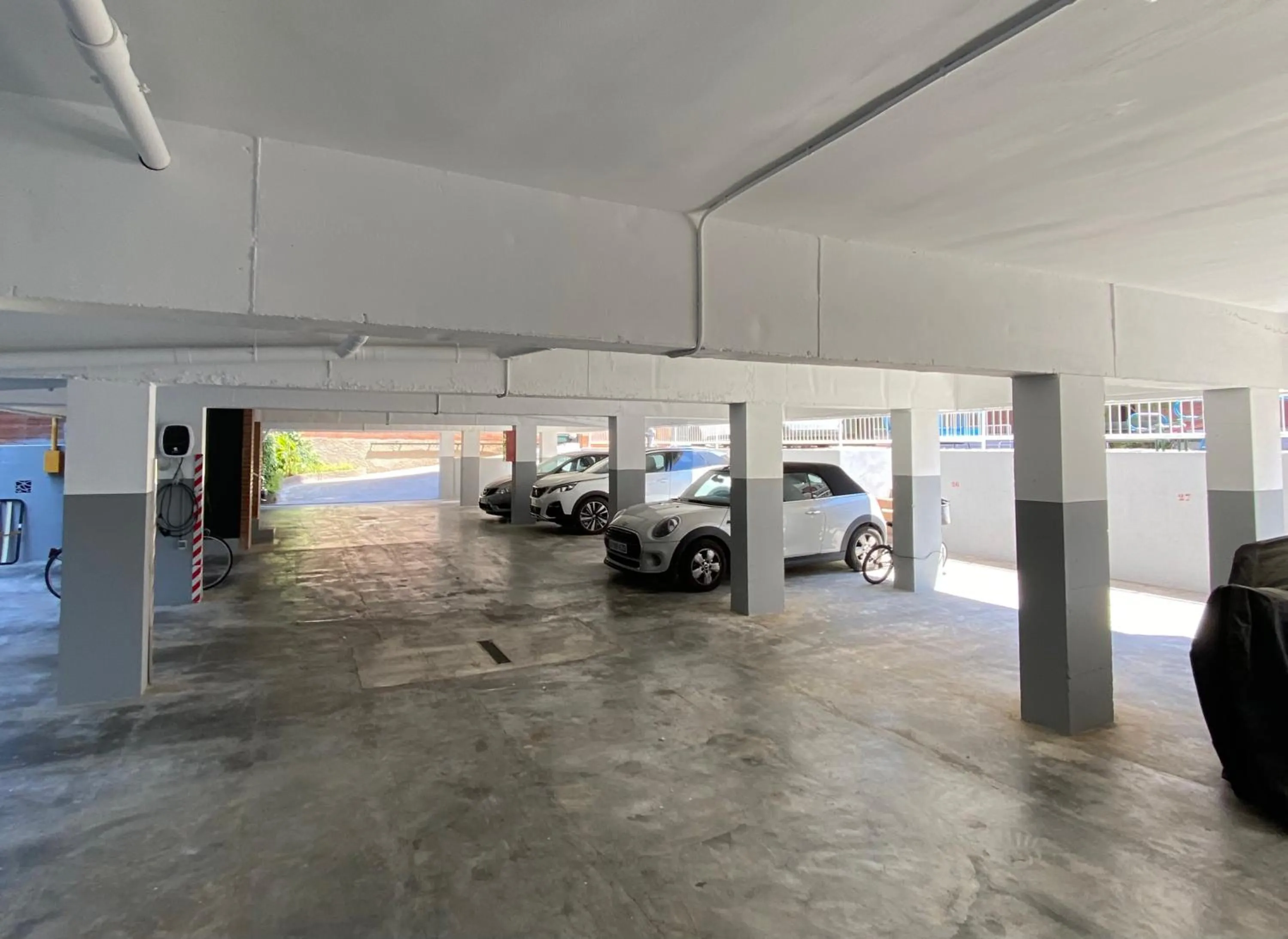 Parking in Sun pool duplex apartment by HLCLUB Agency