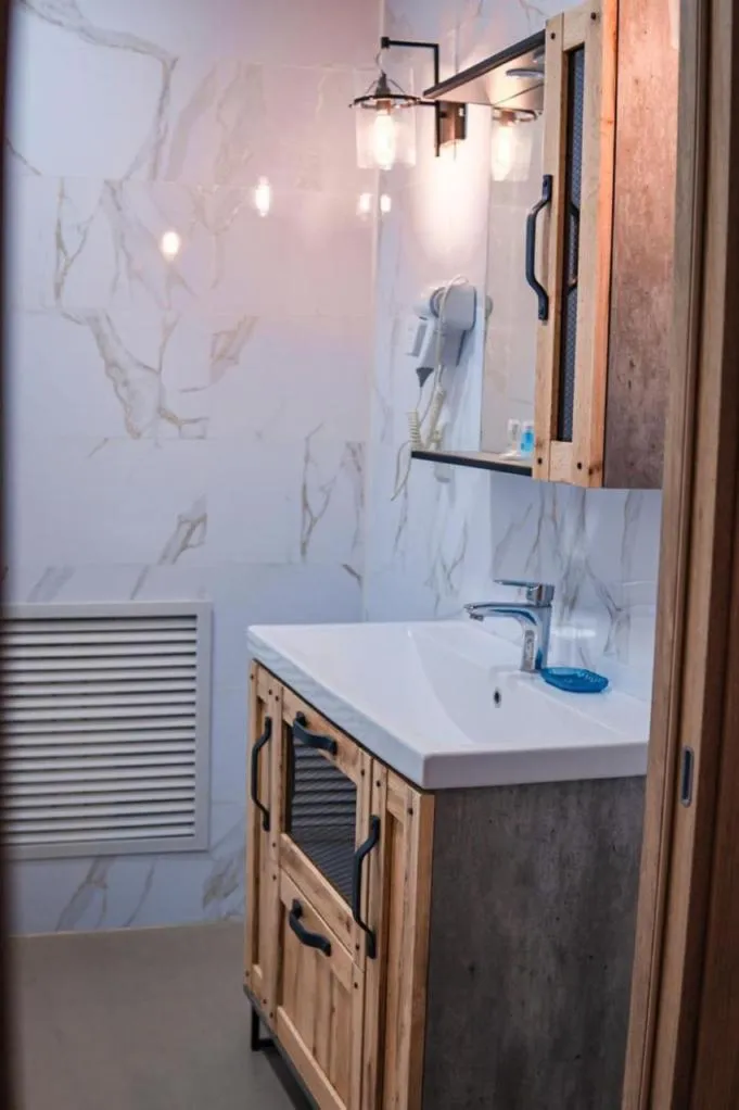 Bathroom in Comfort Hotel